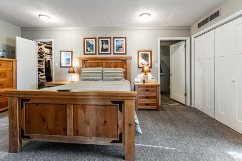 Tiny photo for 2010 S LAURELHURST DR #A, Salt Lake City, UT 84108 (MLS # 2139009)