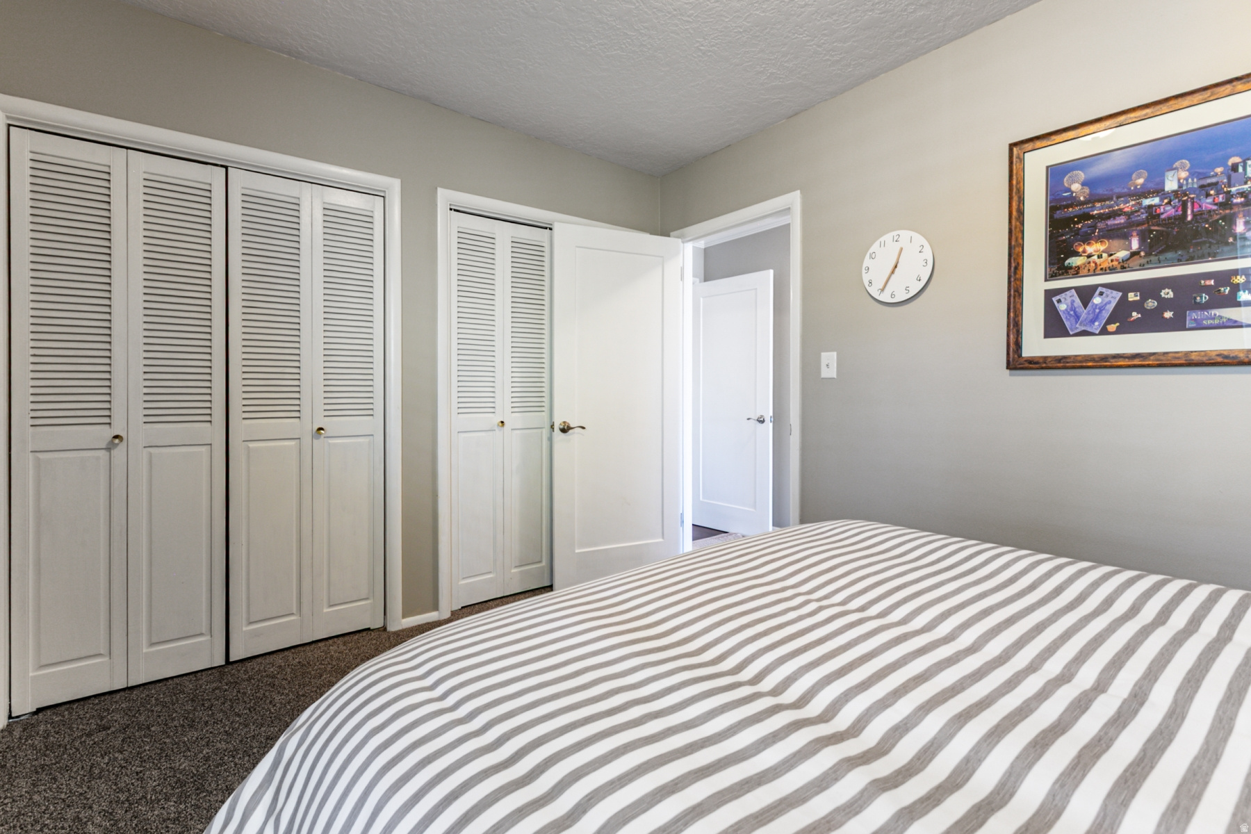 LAURELHURST CONDM - Residential