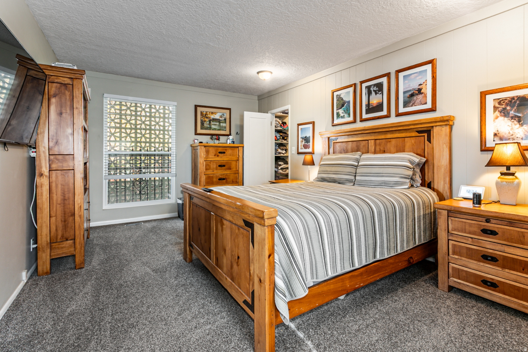 LAURELHURST CONDM - Residential