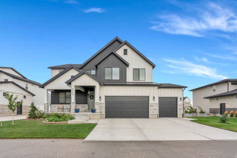 Photo of 3452 S MAPLETON HEIGHTS DR, Mapleton, UT 84664 (MLS # 2178915)