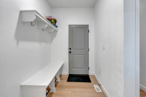 Tiny photo for 3452 S MAPLETON HEIGHTS DR, Mapleton, UT 84664 (MLS # 2178915)