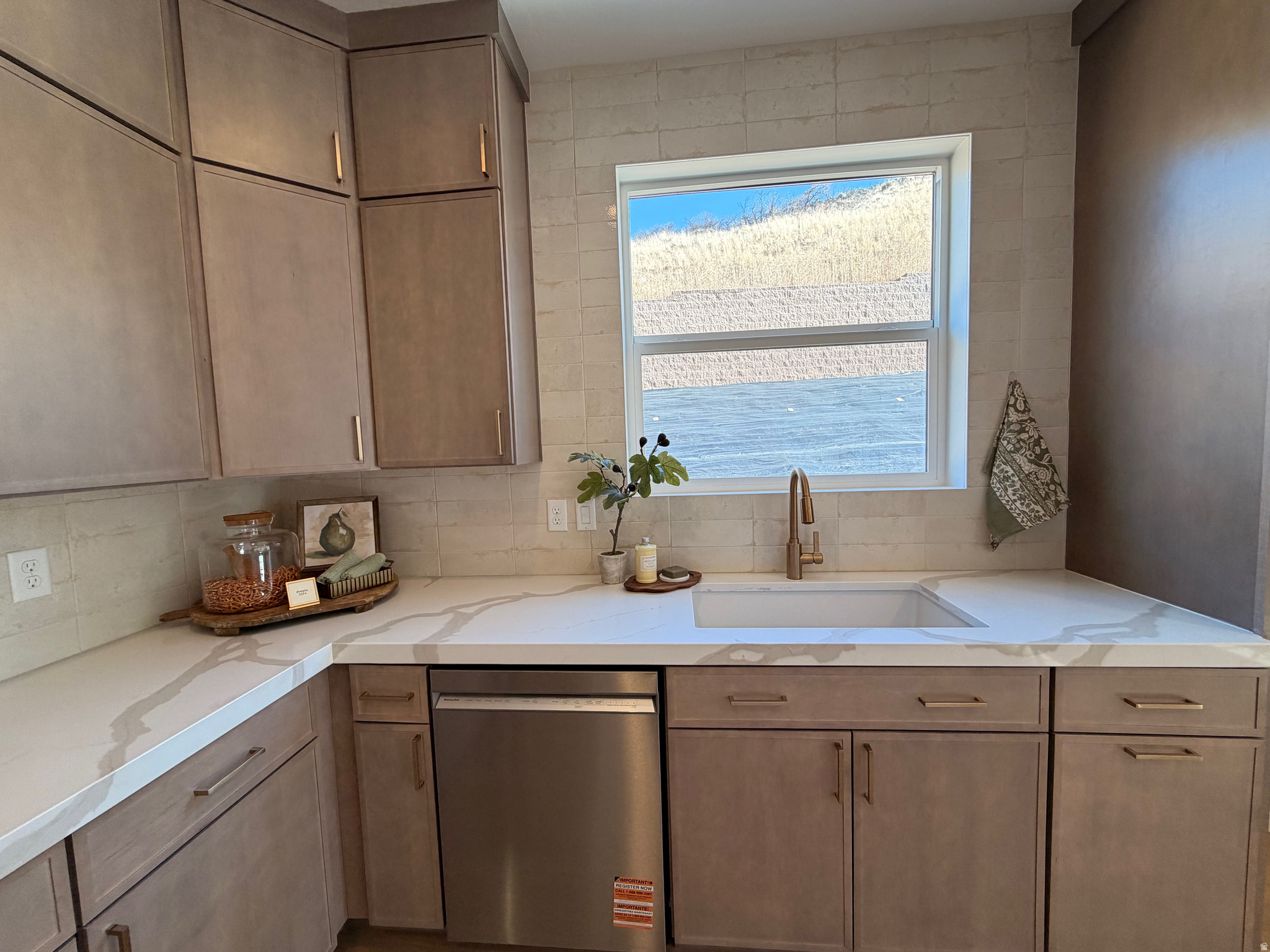 CANYON POINT - Residential