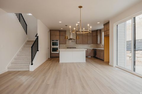 Tiny photo for 1632 W CANYON RIM RD #606, Lehi, UT 84048 (MLS # 2129644)