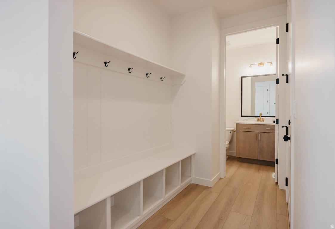 CANYON POINT - Residential