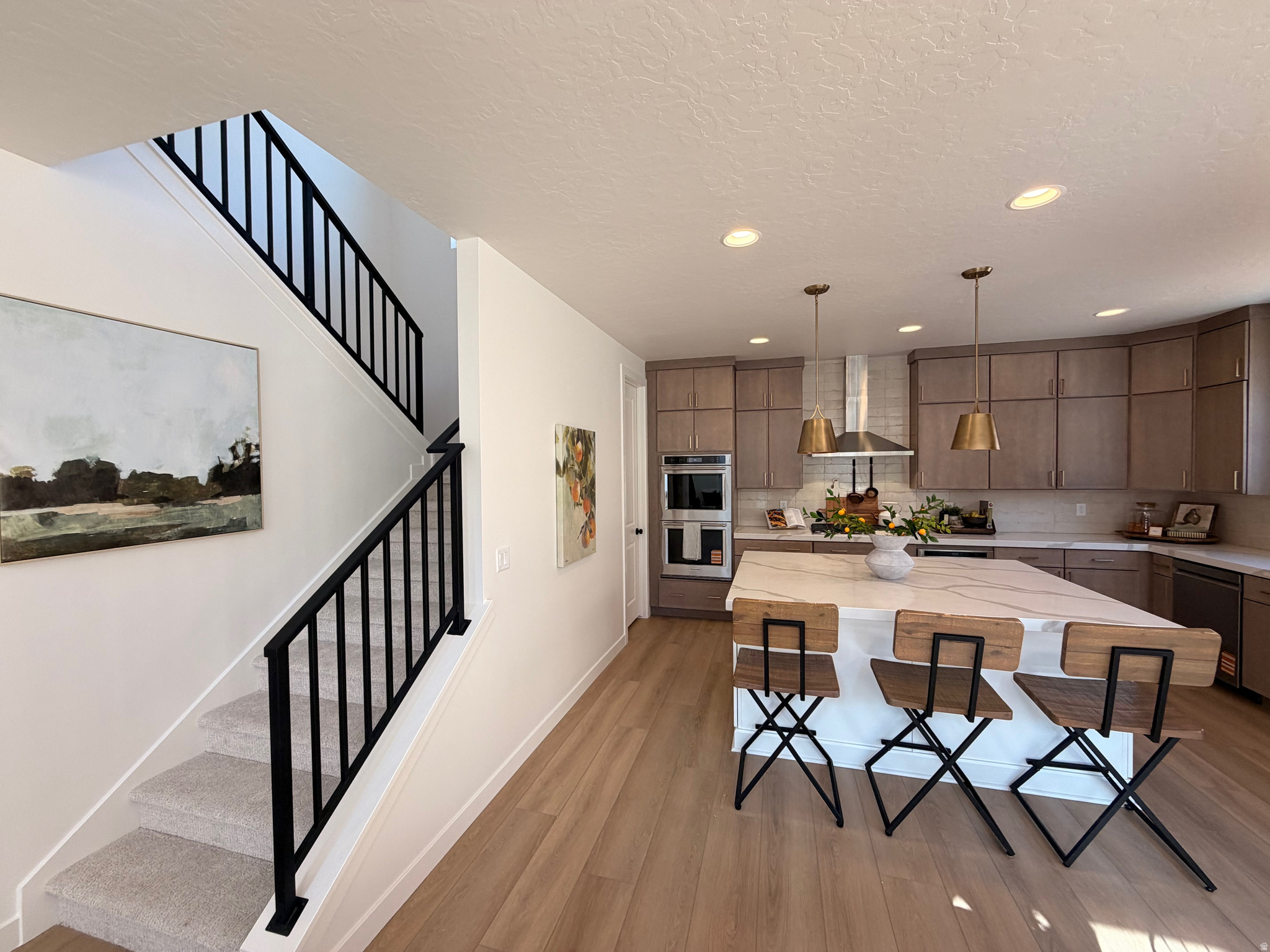 CANYON POINT - Residential