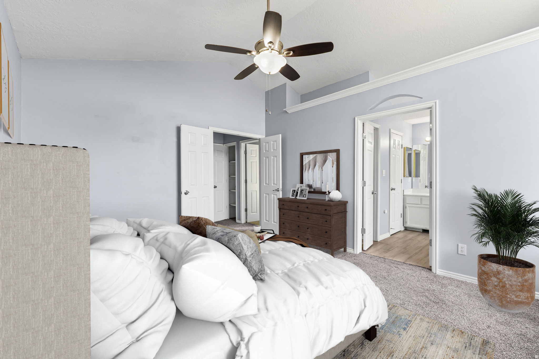 COUNTRY CLUB - Residential