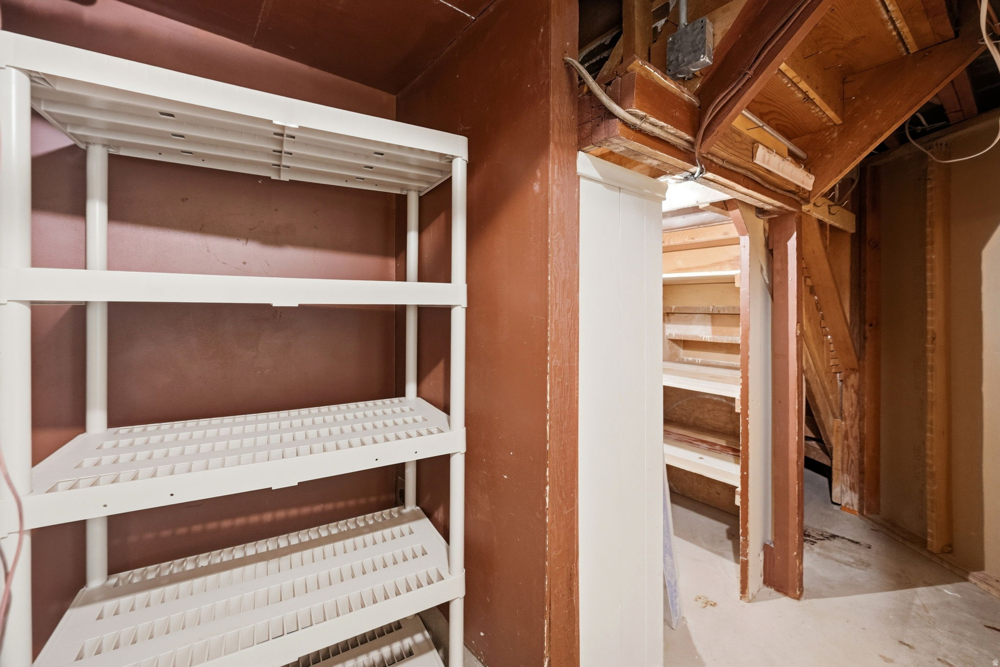 COUNTRY CLUB HEIGHTS - Residential