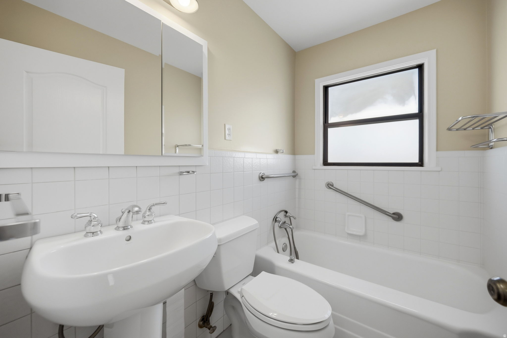 COUNTRY CLUB HEIGHTS - Residential