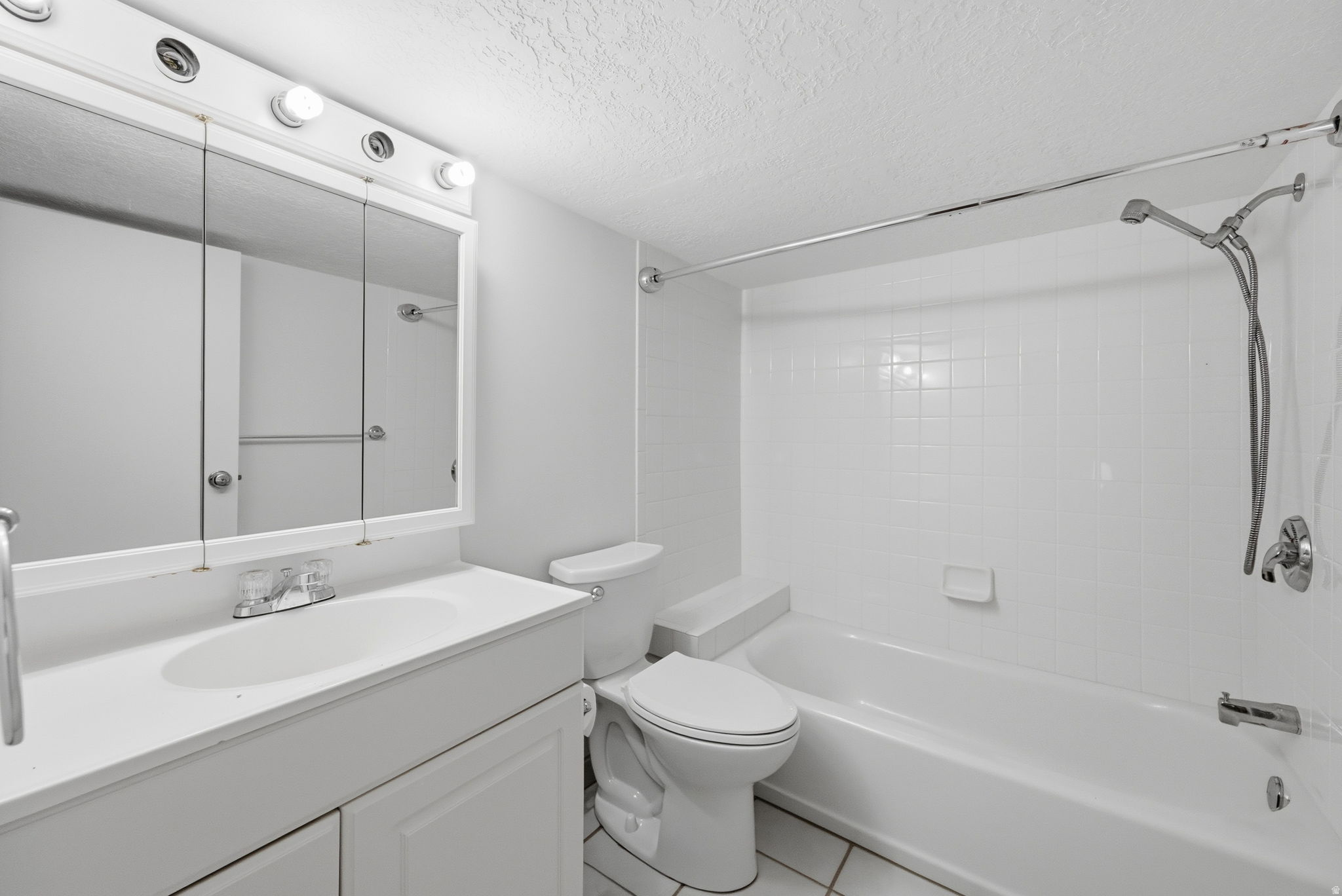 COUNTRY CLUB HEIGHTS - Residential