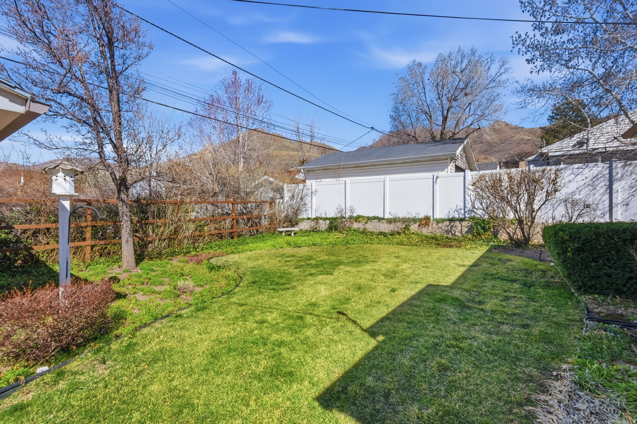 COUNTRY CLUB HEIGHTS - Residential