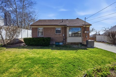 Tiny photo for 2589 E ELM AVE, Salt Lake City, UT 84109 (MLS # 2143641)