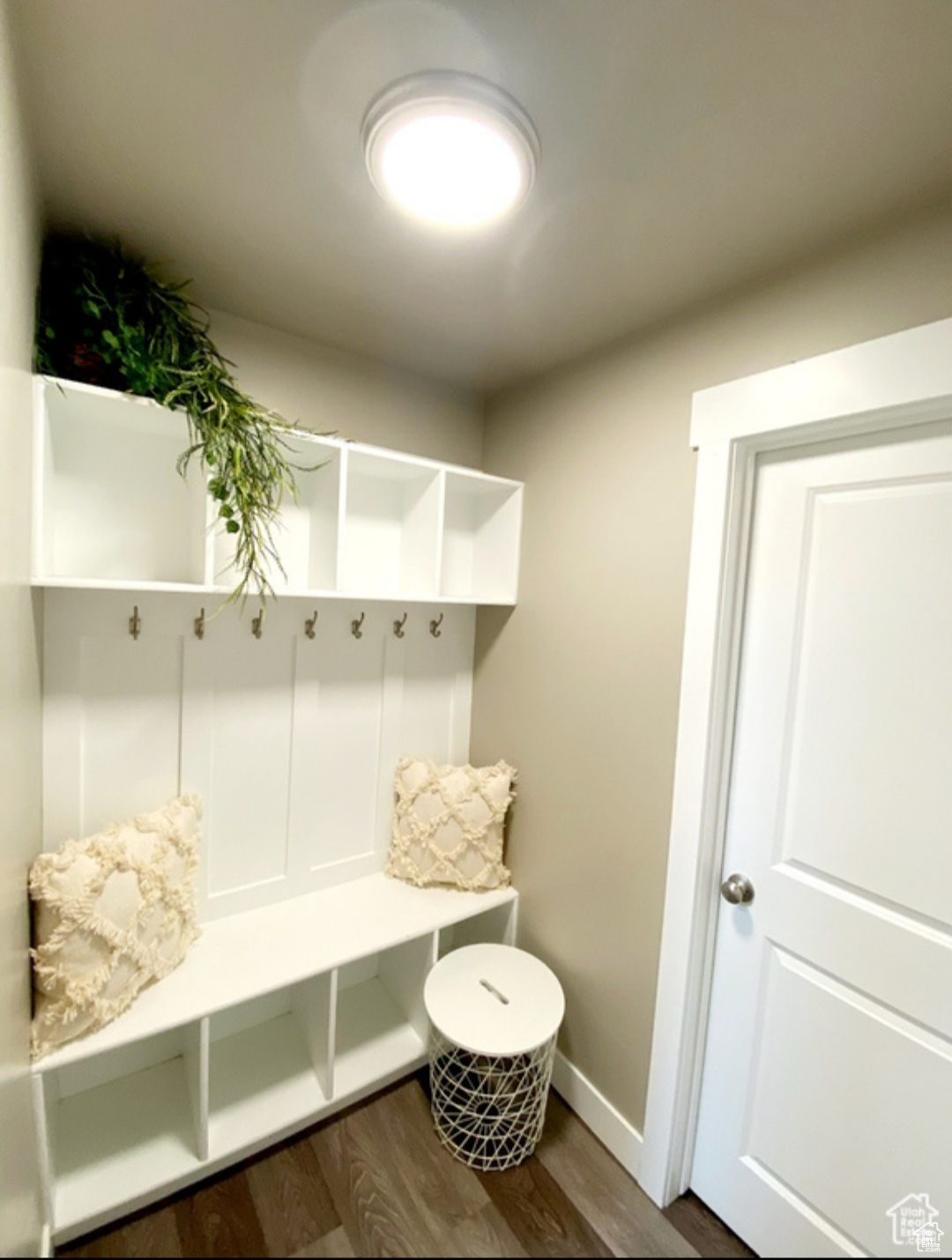 279 W Seasons Ln, Garden City, Utah image 6
