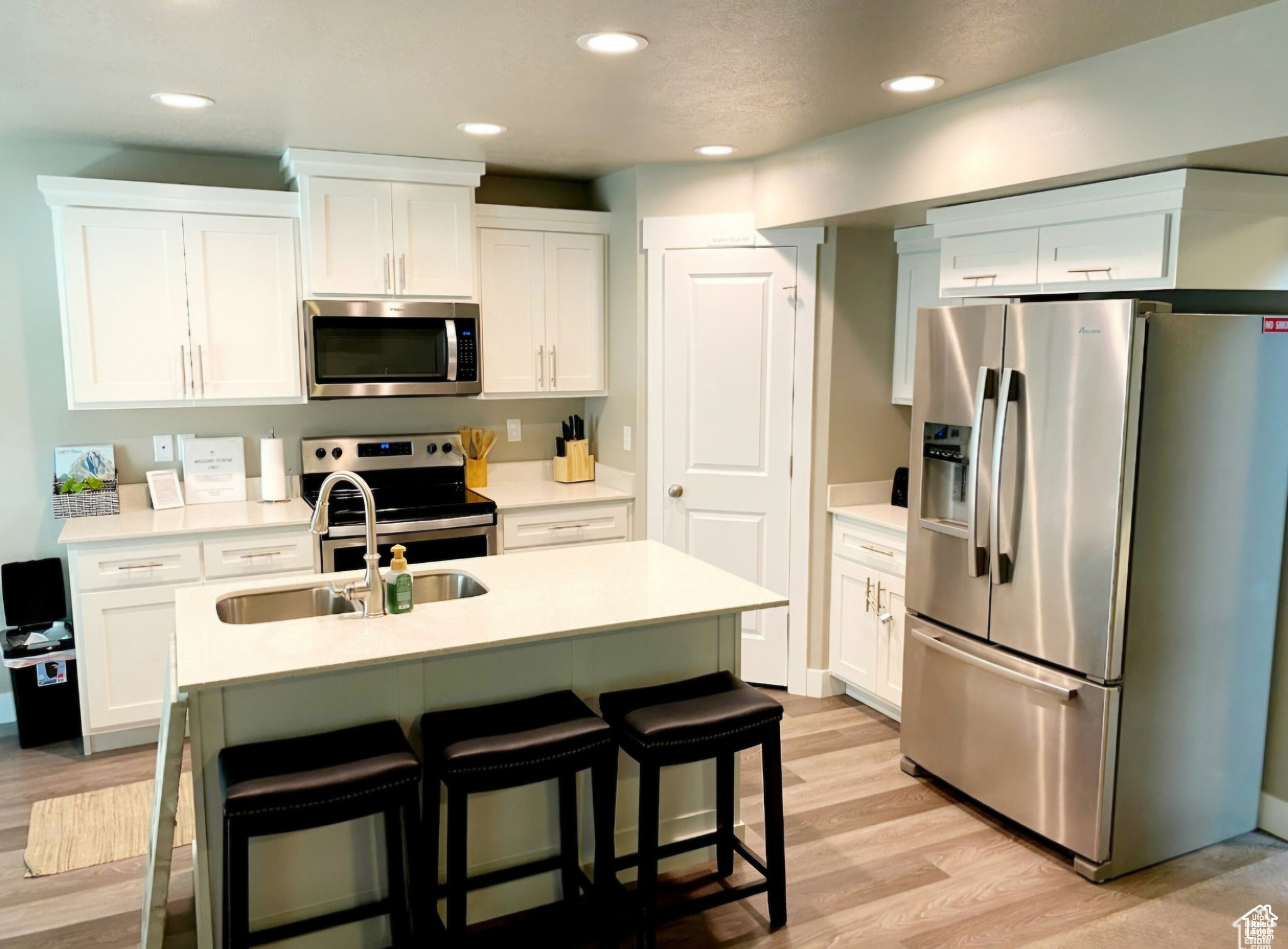 279 W Seasons Ln, Garden City, Utah image 3