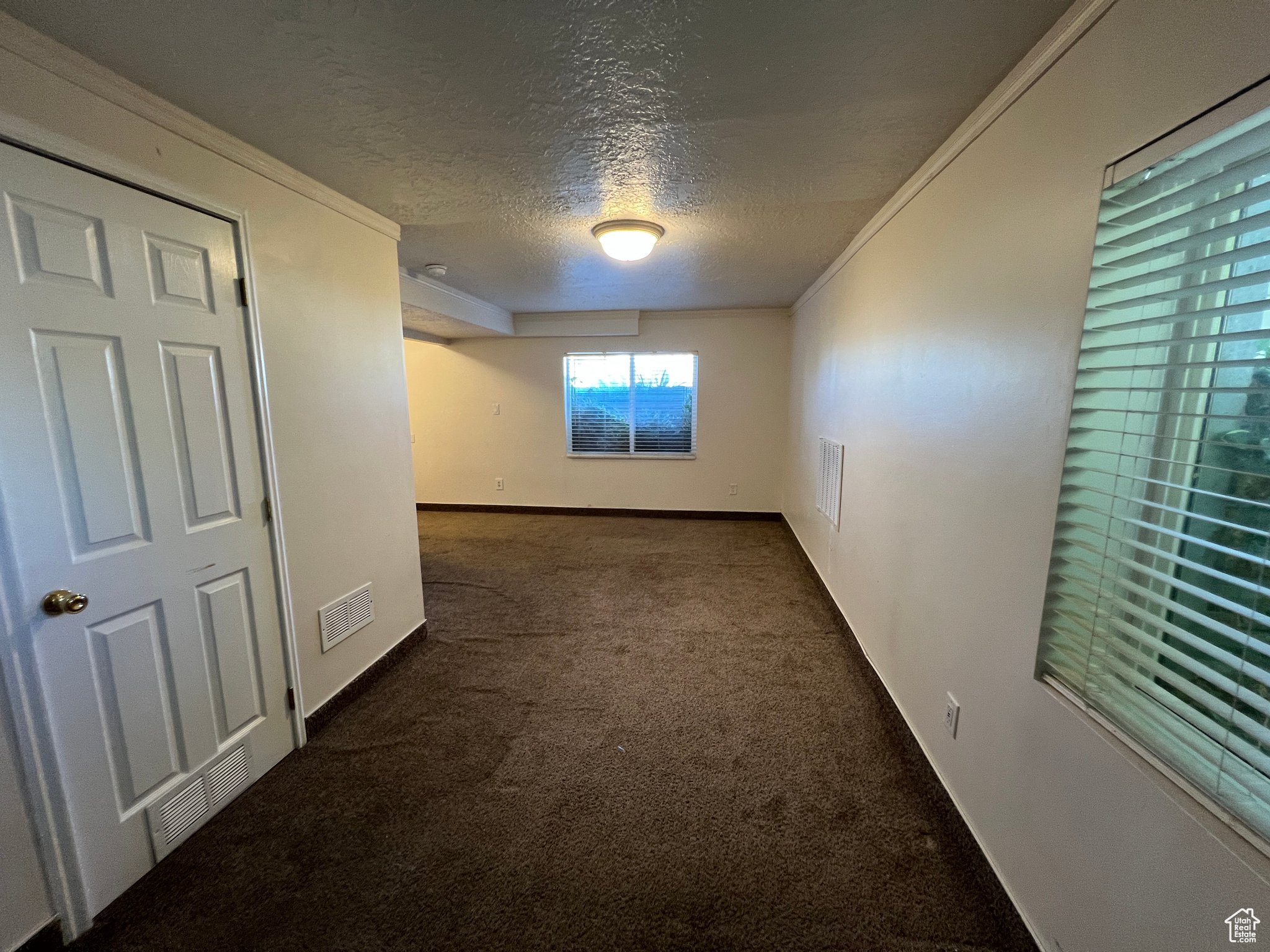 AMERWOOD VILLAGE - Residential