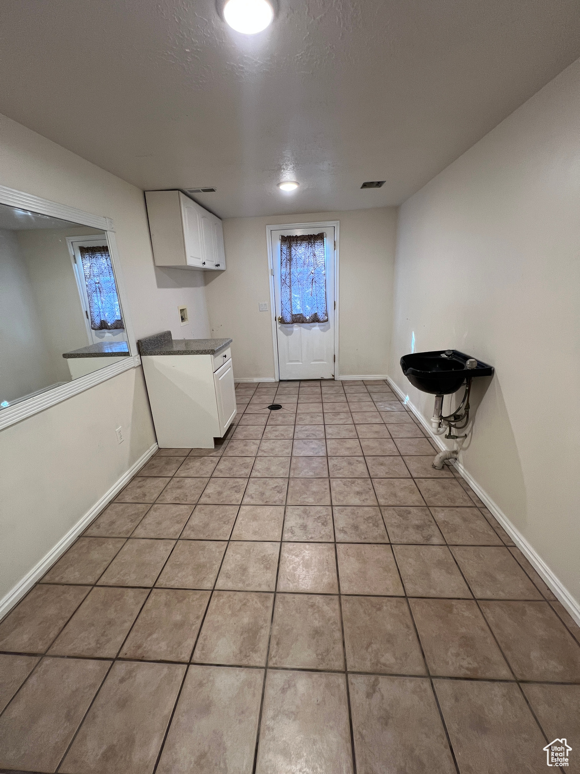 AMERWOOD VILLAGE - Residential