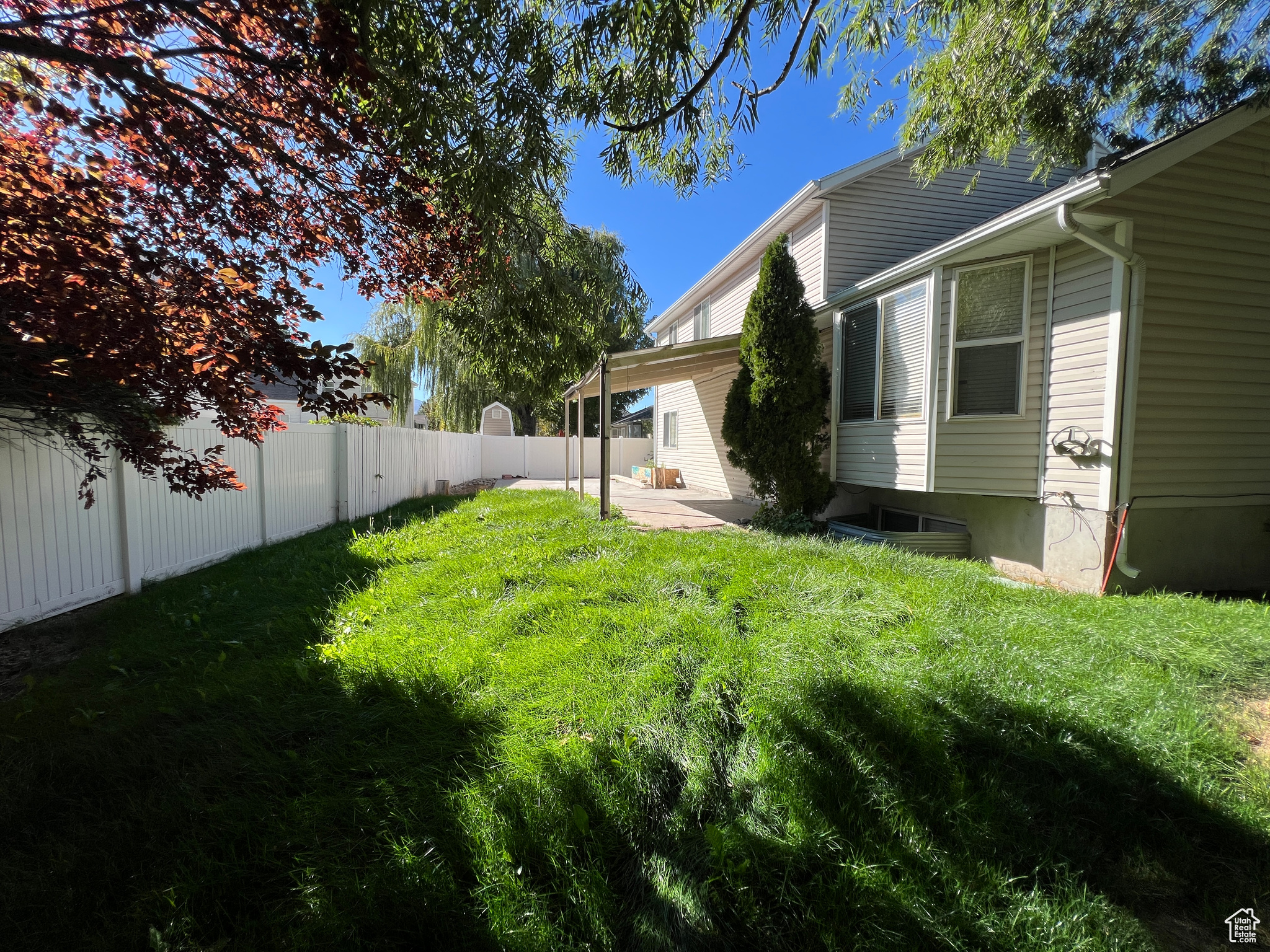 AMERWOOD VILLAGE - Residential