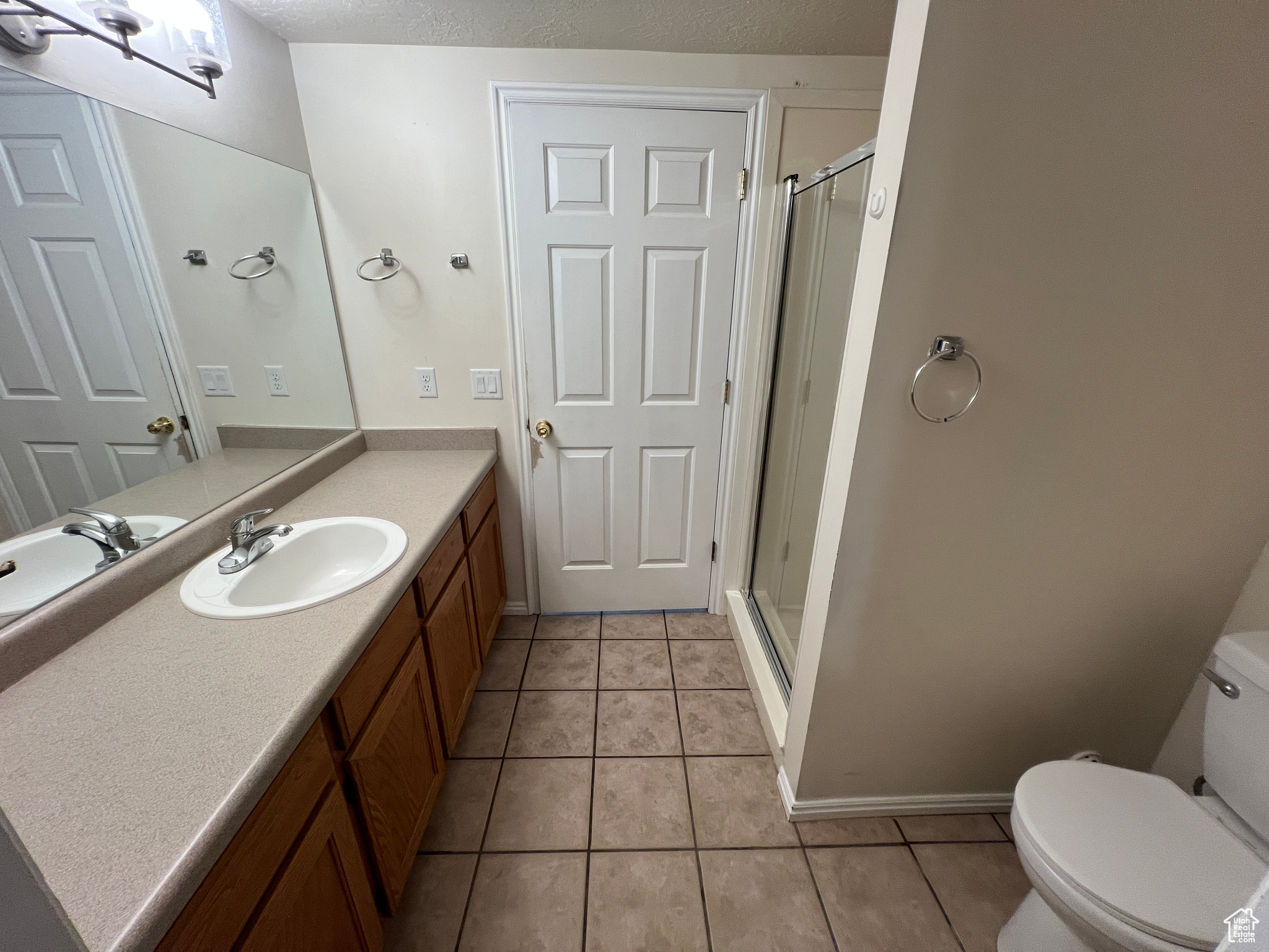 AMERWOOD VILLAGE - Residential