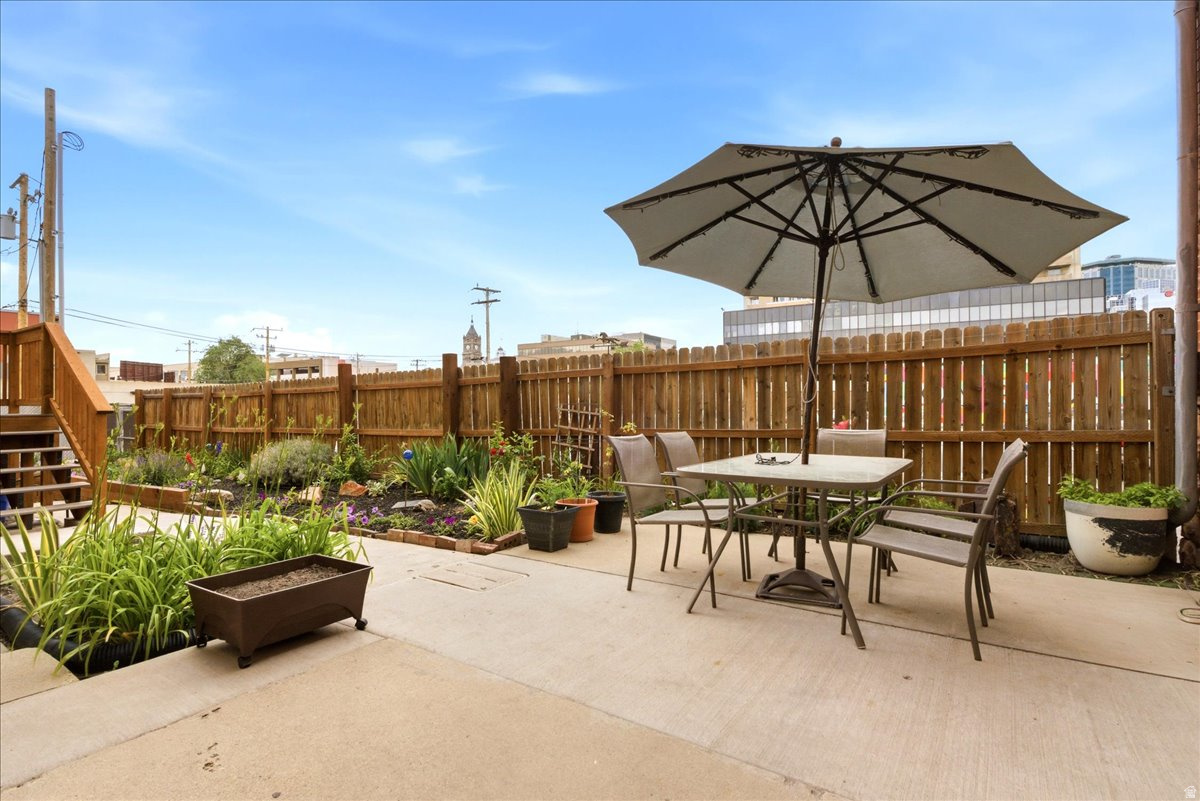 SAMPSON ALTADENA CON - Residential