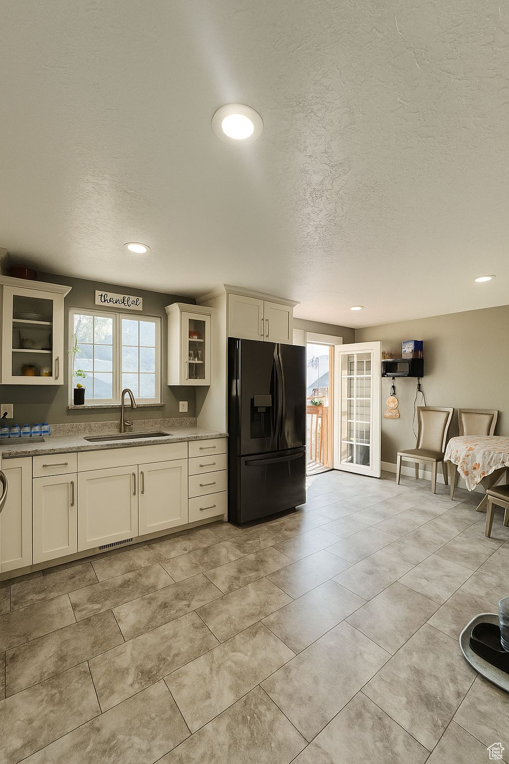 HILLSDALE SUB - Residential