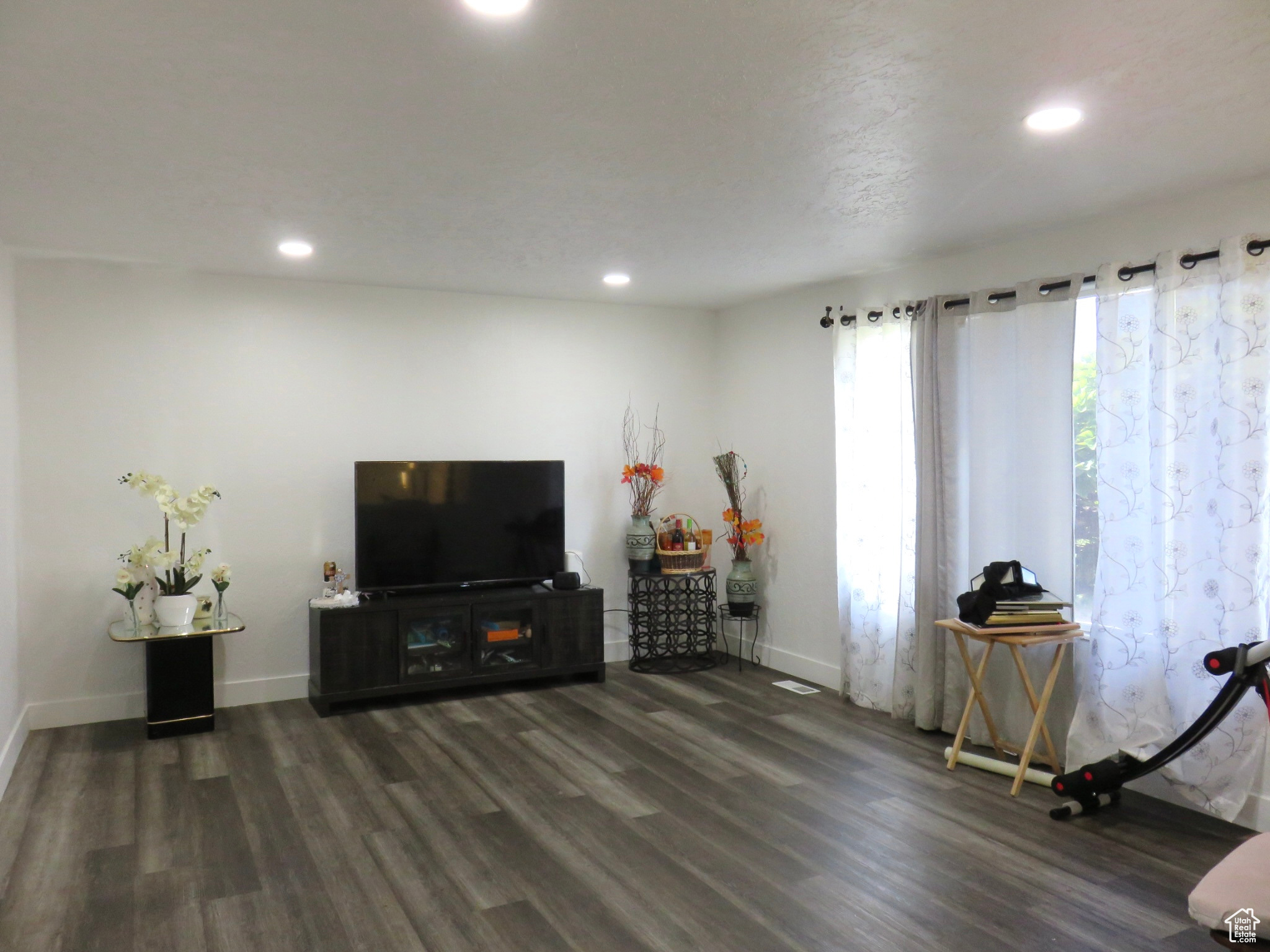 HILLSDALE SUB - Residential