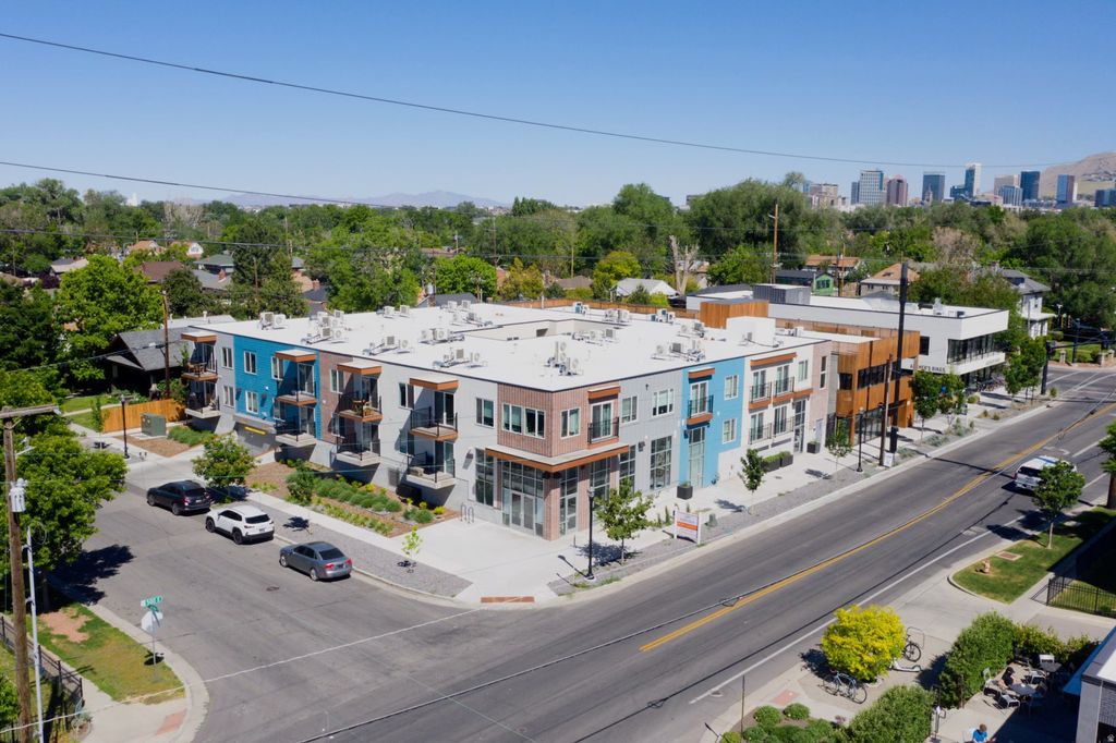 Photo of 1326 S 500 E, Salt Lake City, UT 84105 (MLS # 2163852)