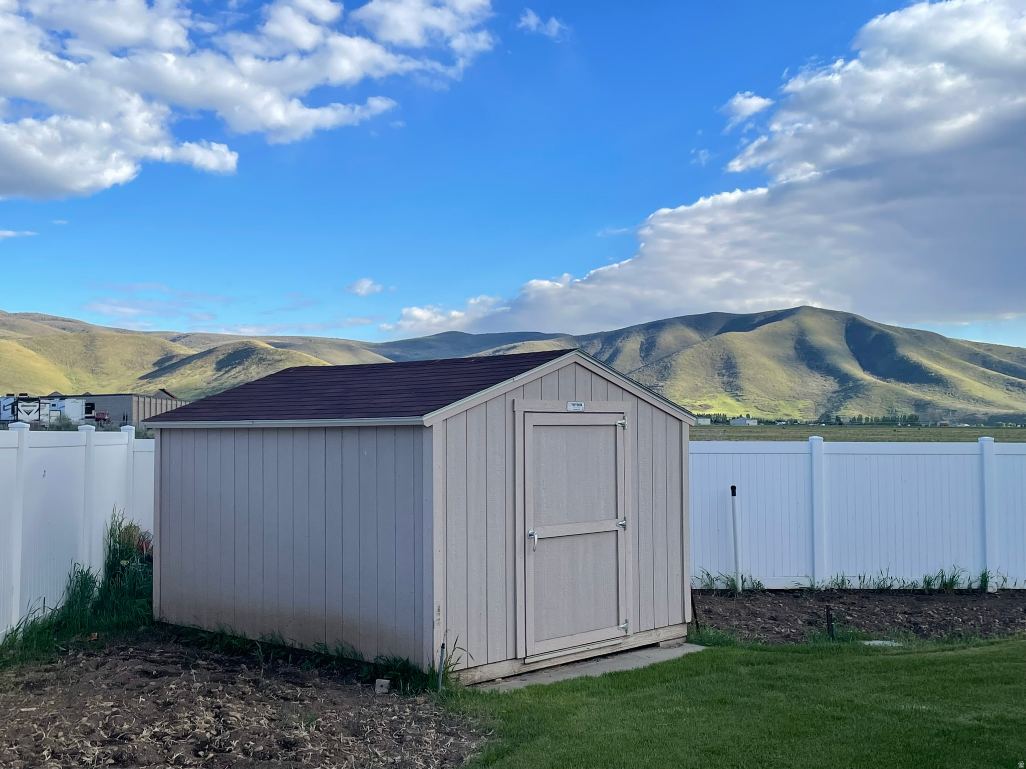 ALPINE MEADOWS - Residential