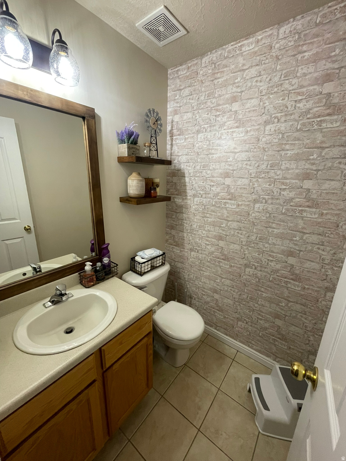 ALPINE MEADOWS - Residential