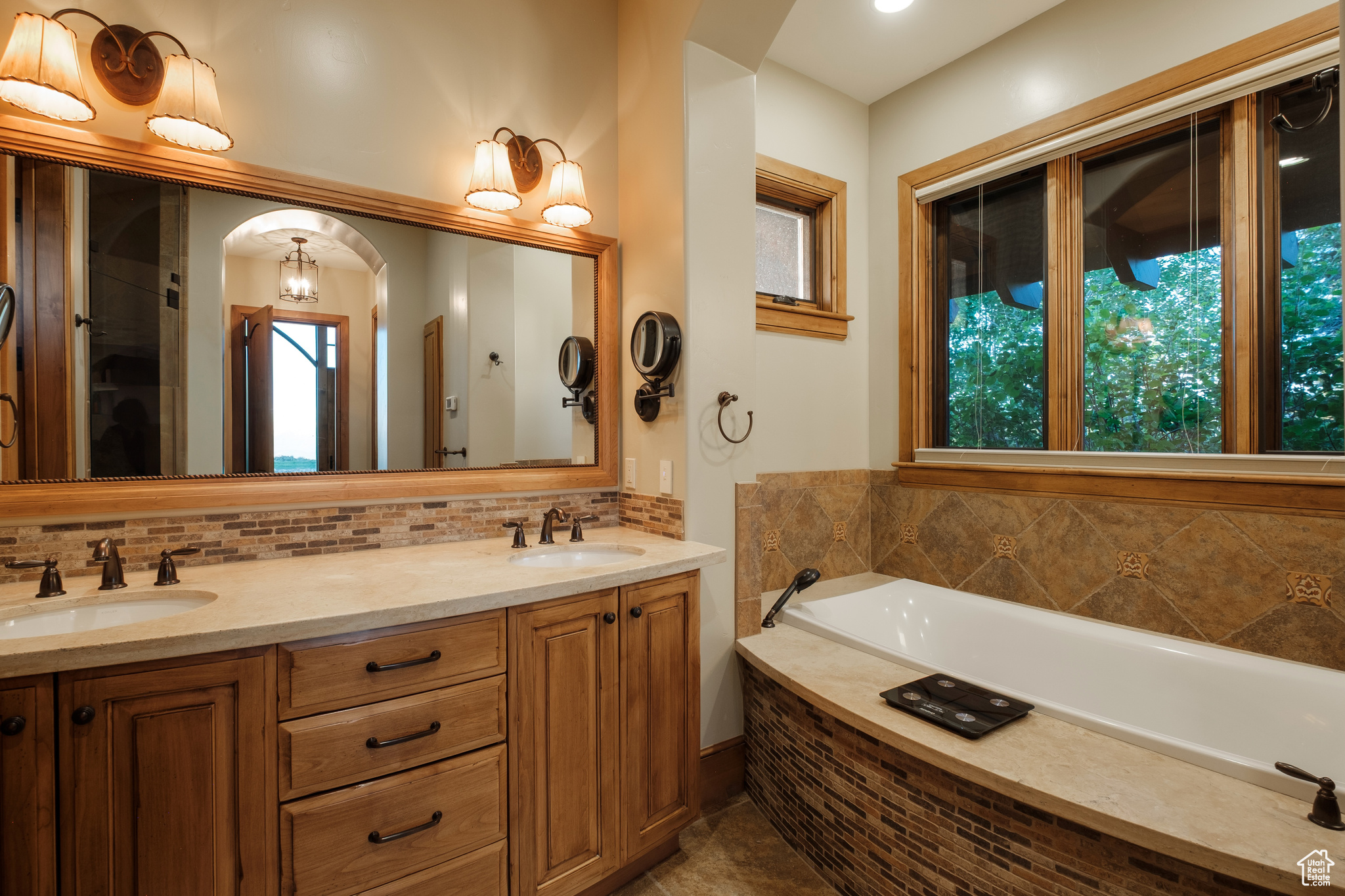 WOLF CREEK RANCH - Residential