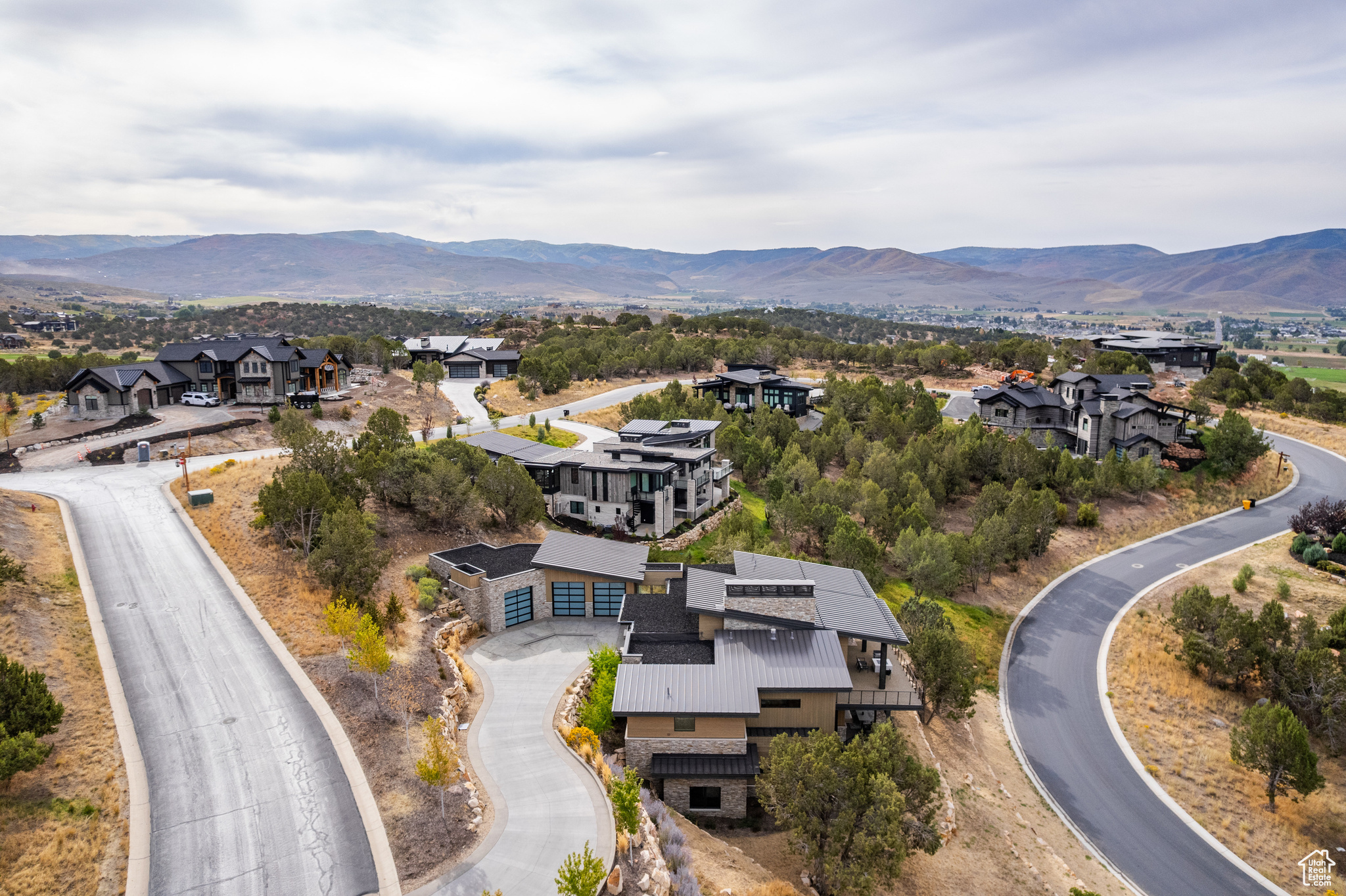 RED LEDGES - Residential