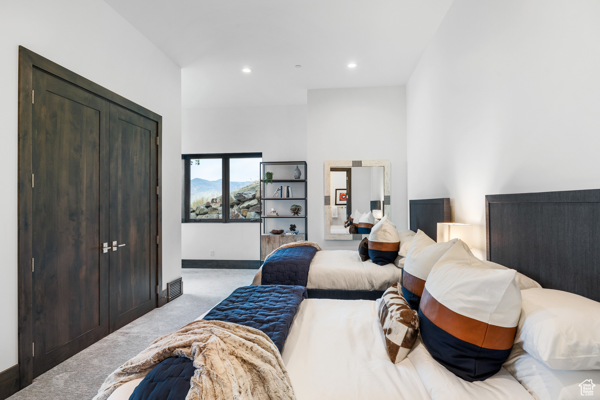 RED LEDGES - Residential