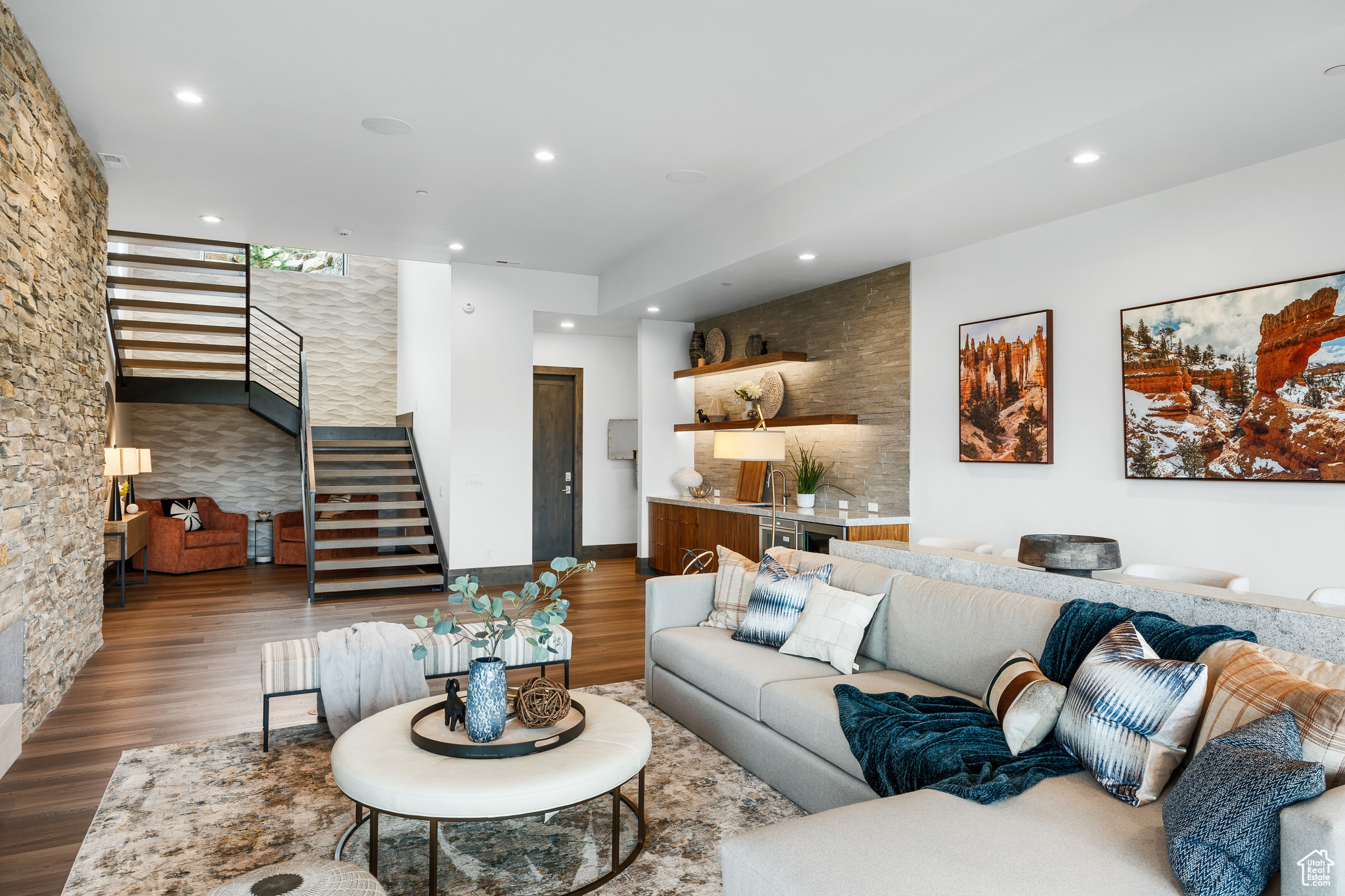 RED LEDGES - Residential