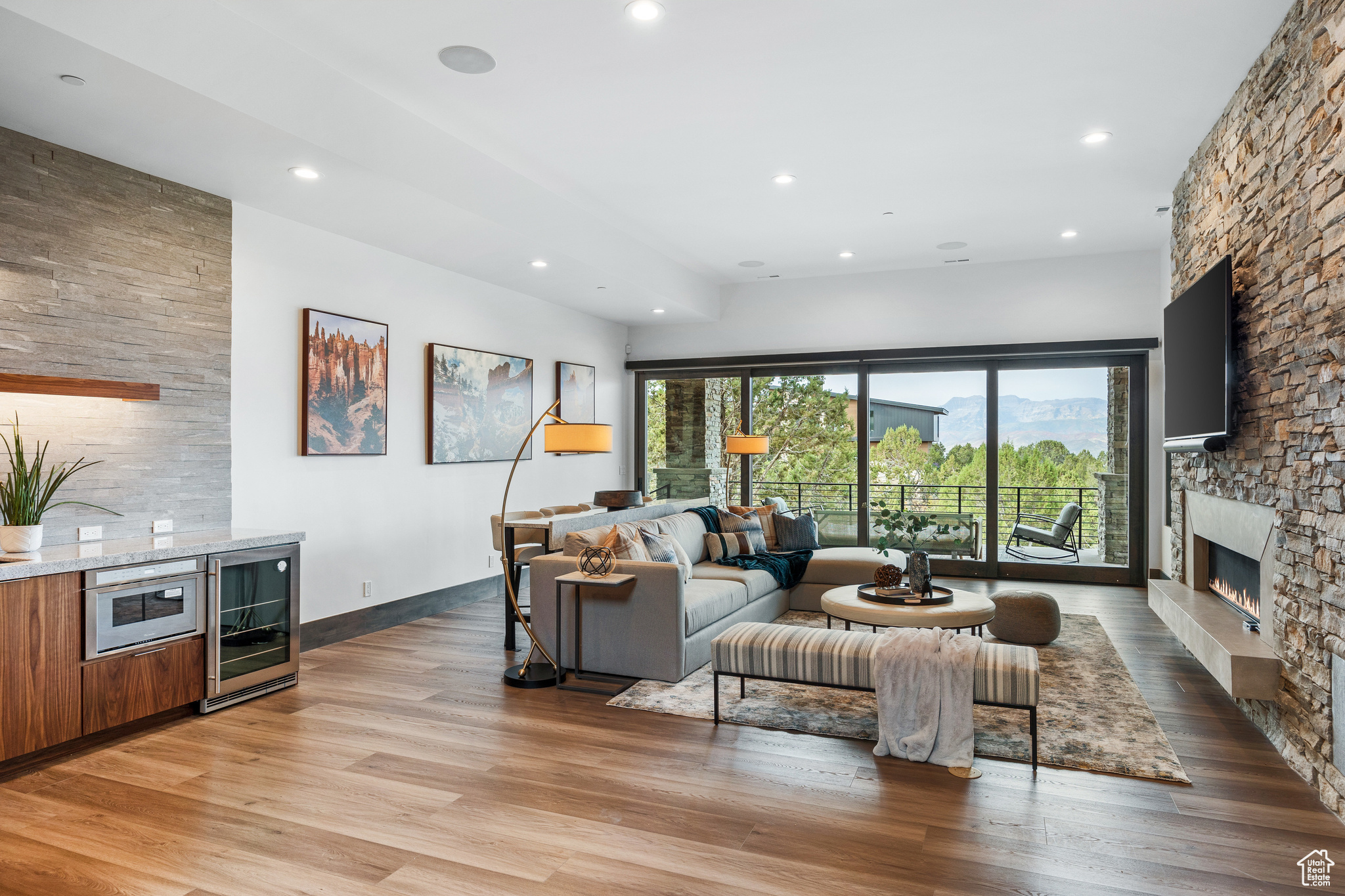 RED LEDGES - Residential