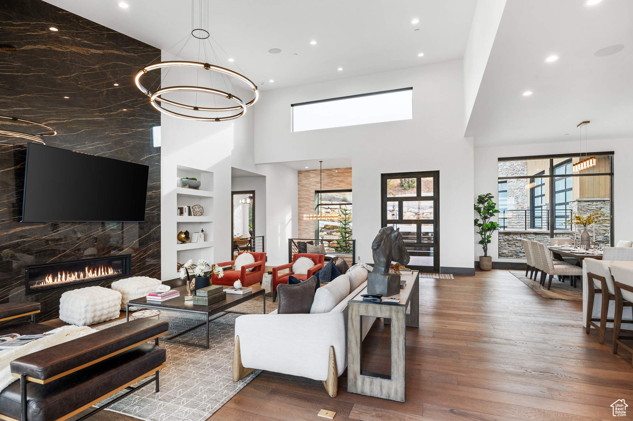 RED LEDGES - Residential