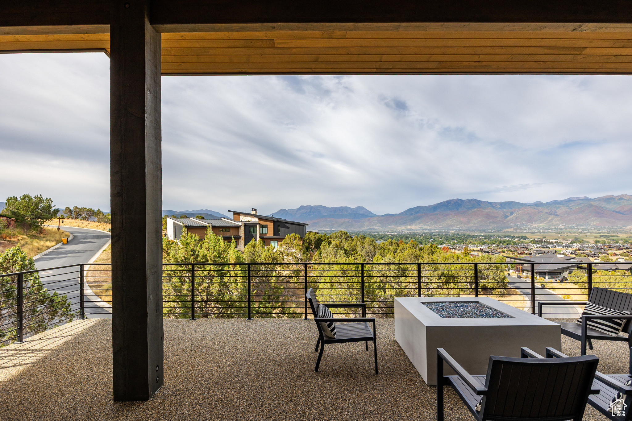 RED LEDGES - Residential