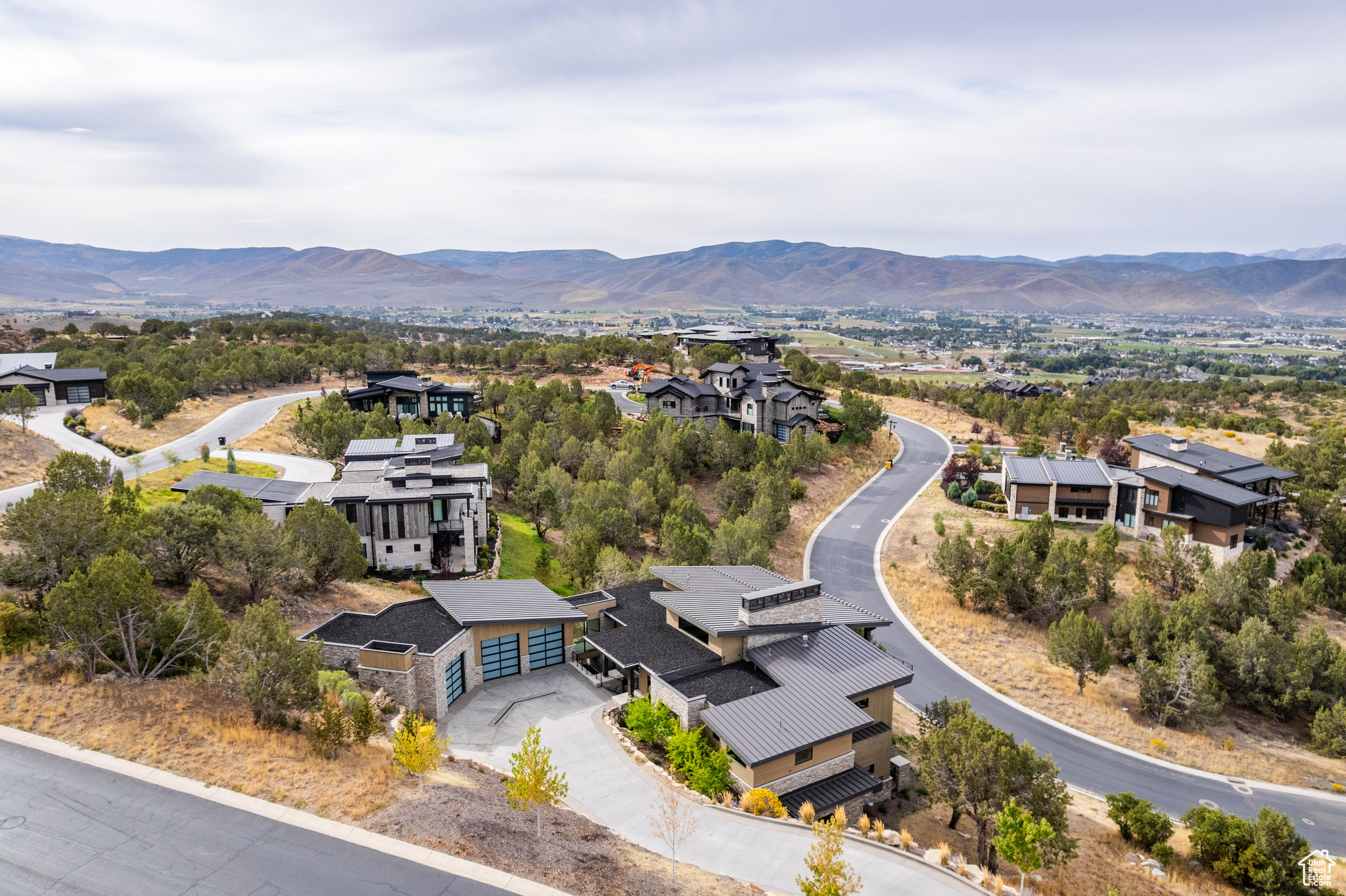 RED LEDGES - Residential
