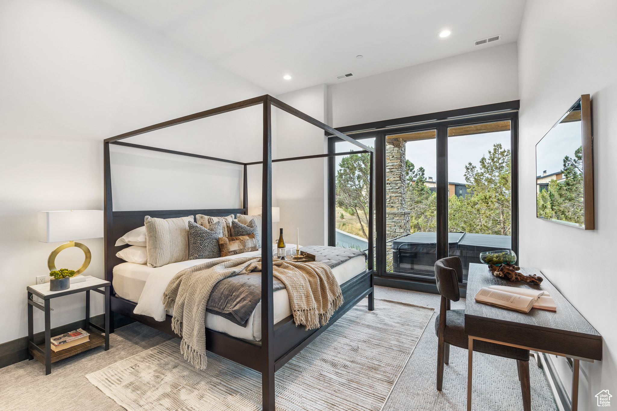 RED LEDGES - Residential