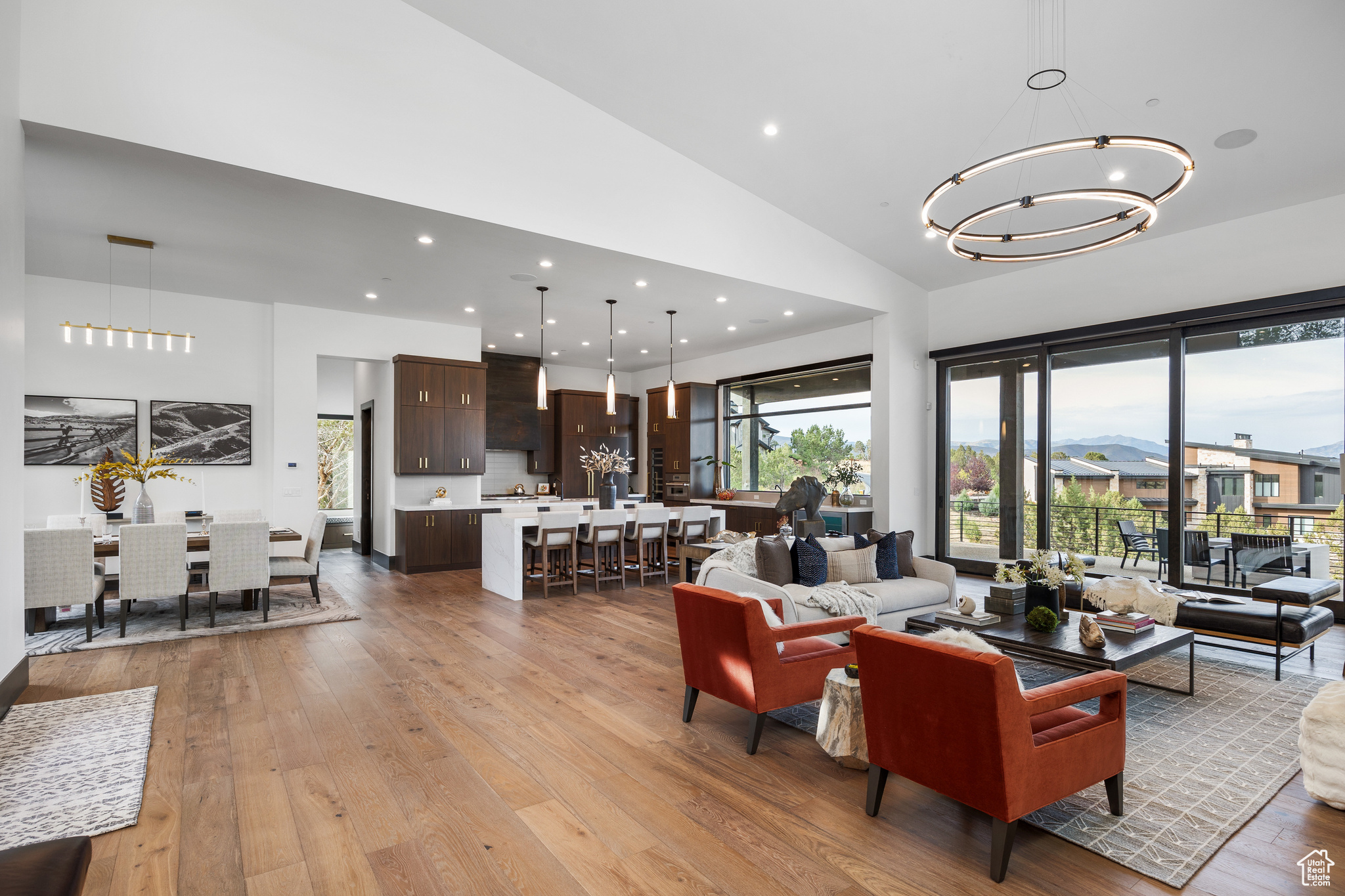 RED LEDGES - Residential