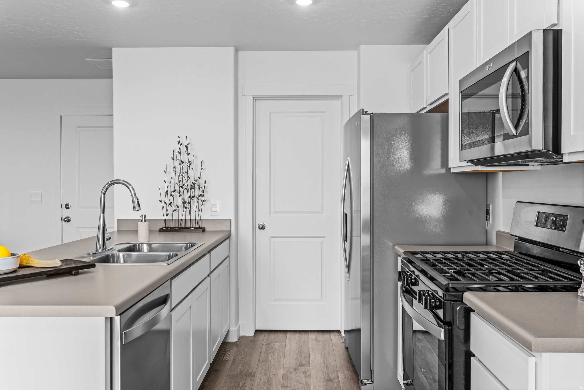 WESTERN ACRES - Residential