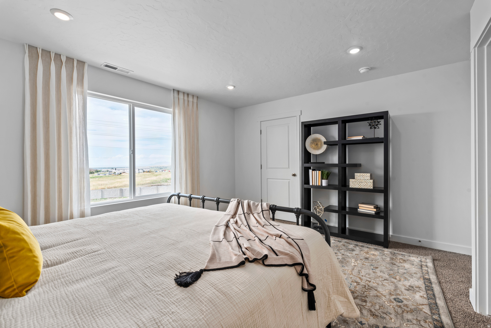 WESTERN ACRES - Residential