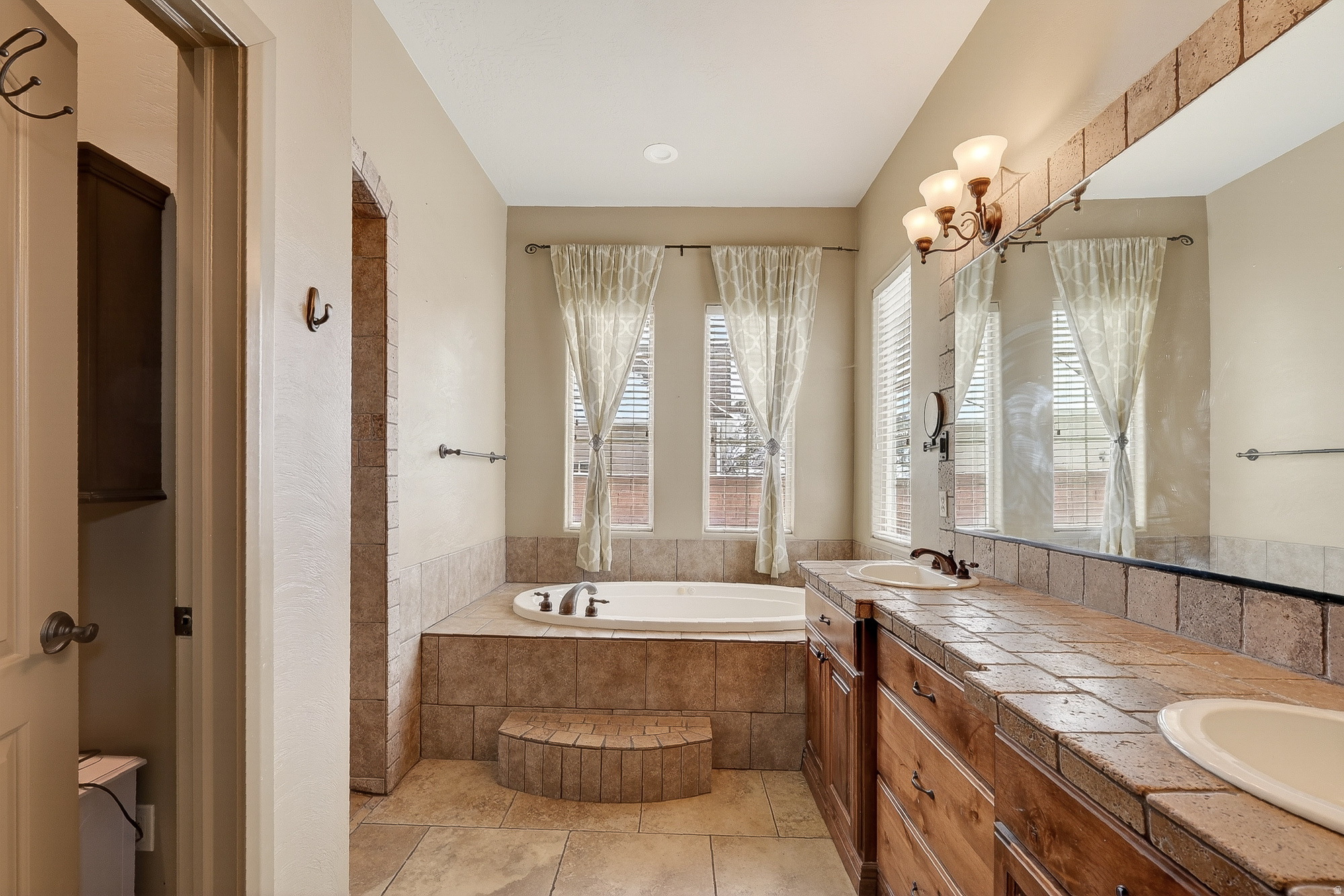 ASHDOWN FOREST - Residential