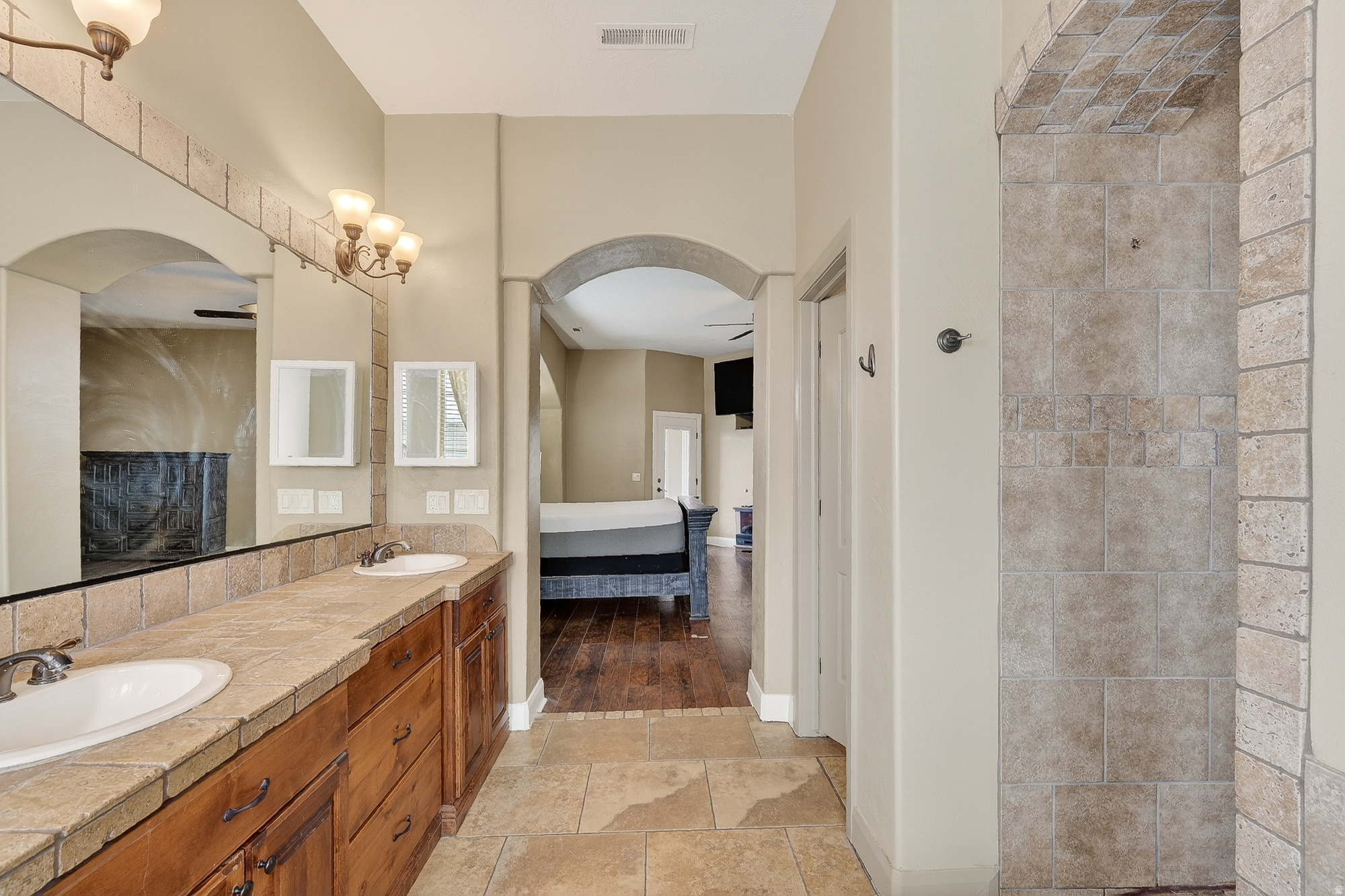 ASHDOWN FOREST - Residential