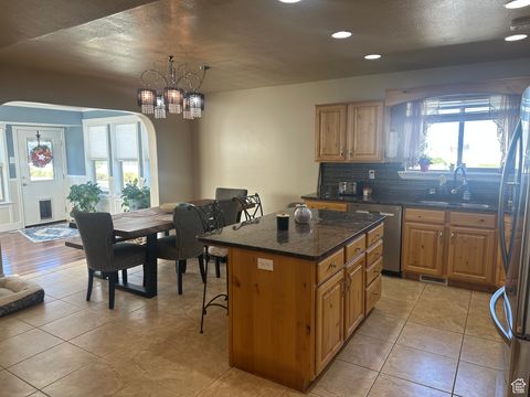 Tiny photo for 1238 S 4290 W, Syracuse, UT 84075 (MLS # 2116095)