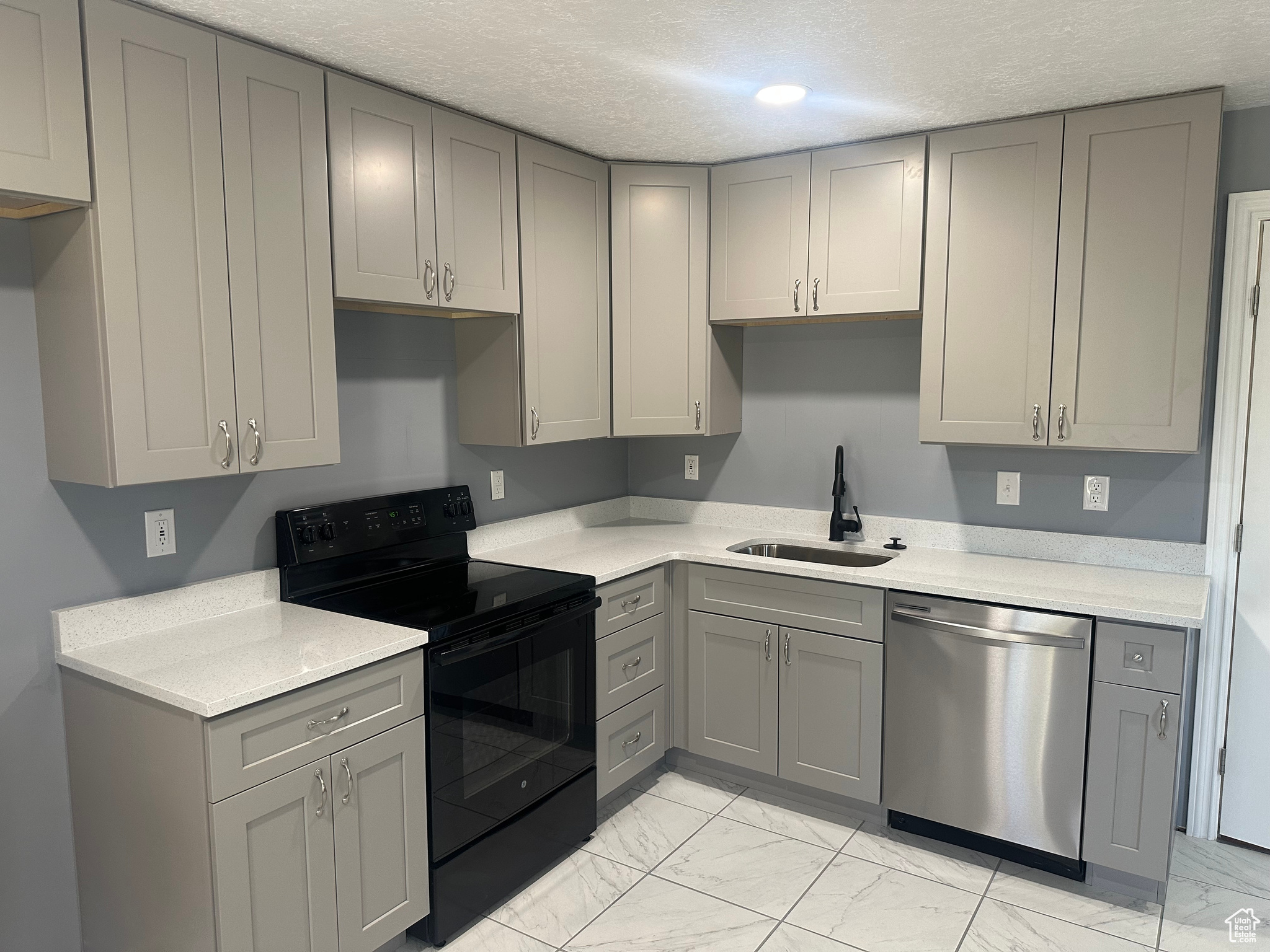 BRIDGEWAY ISLAND - Residential