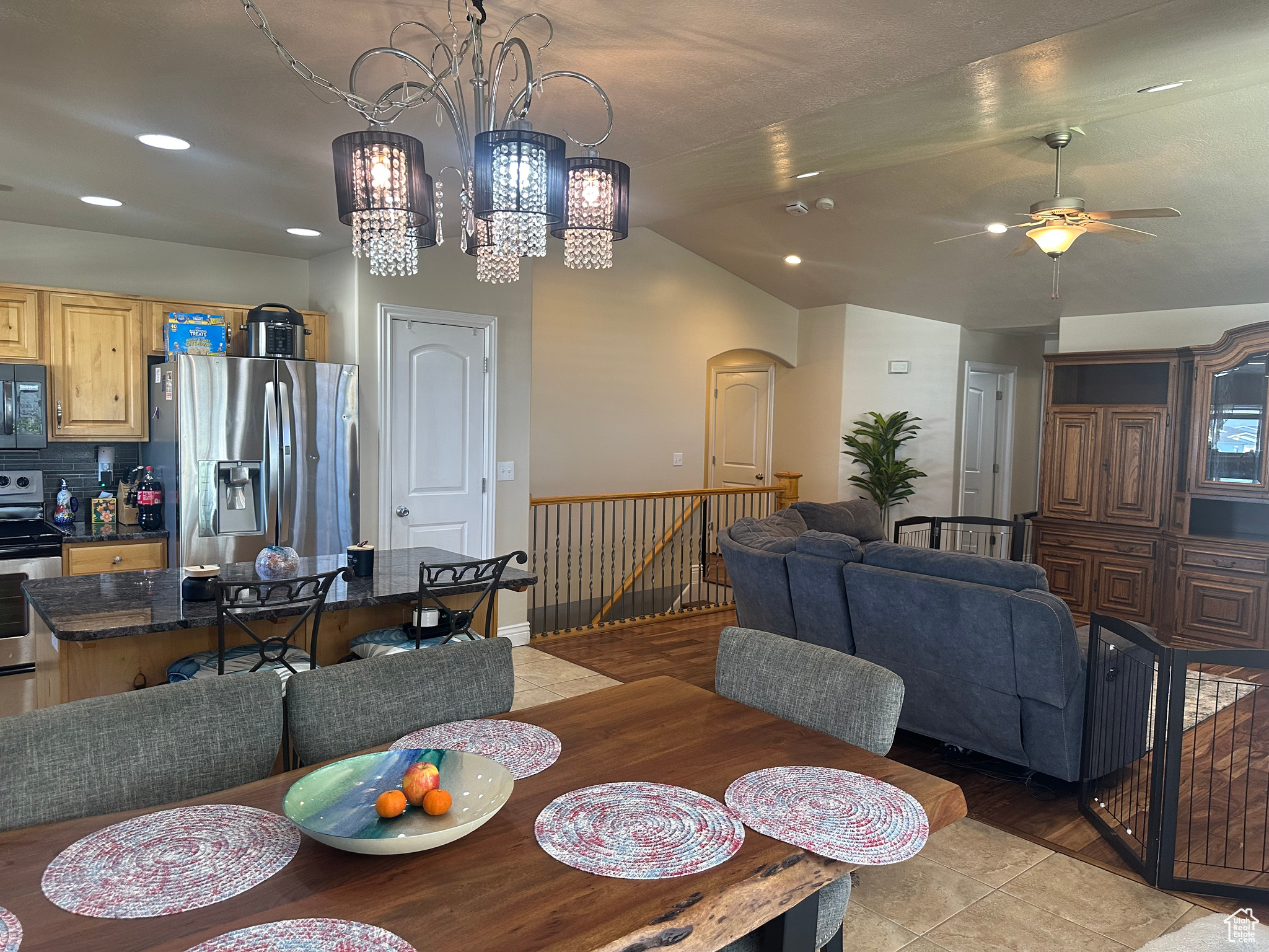 BRIDGEWAY ISLAND - Residential