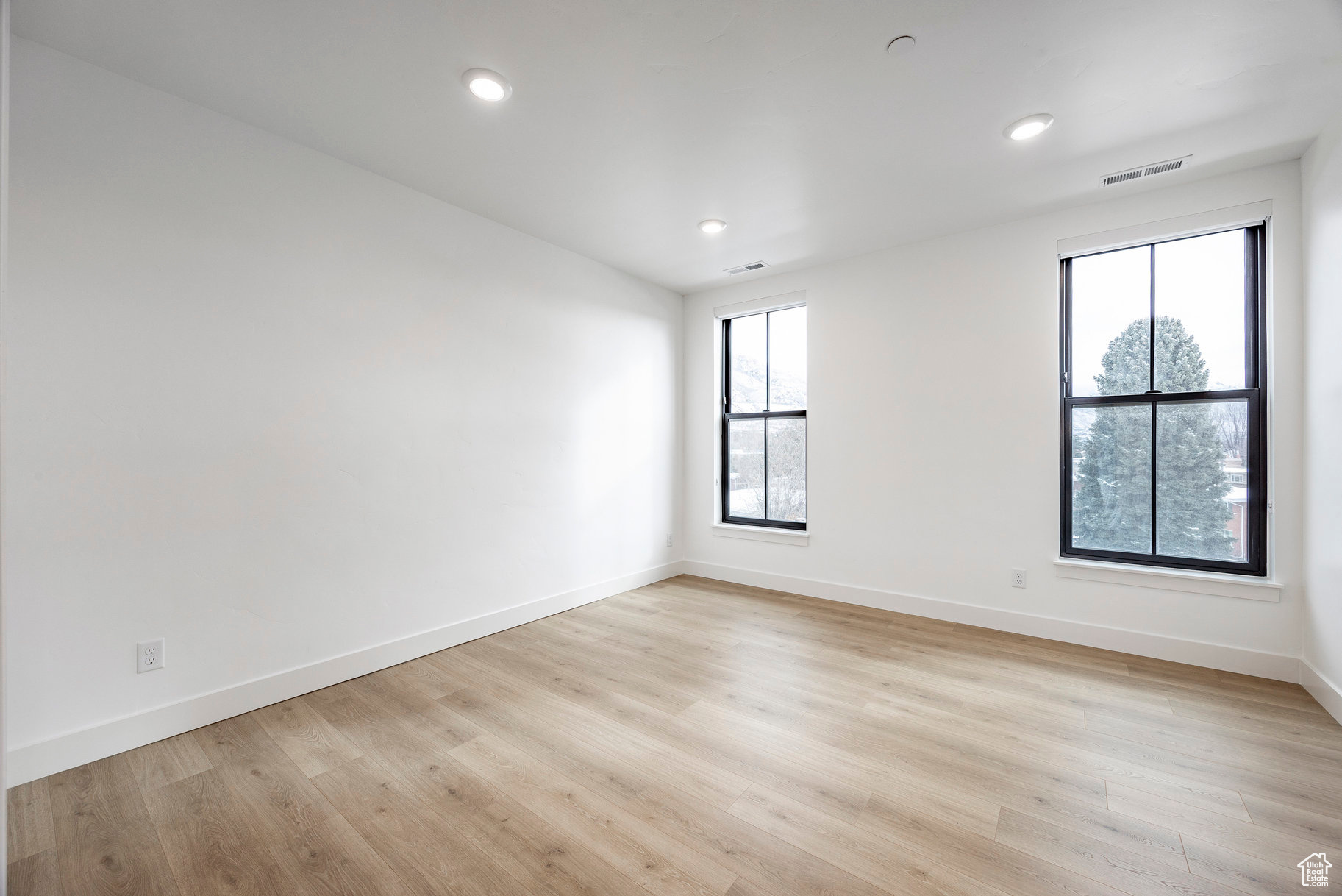 APOLLO SQUARE - Residential