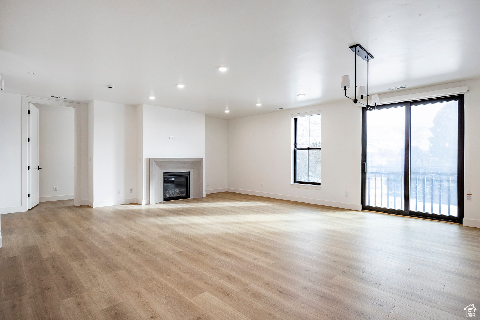 APOLLO SQUARE - Residential