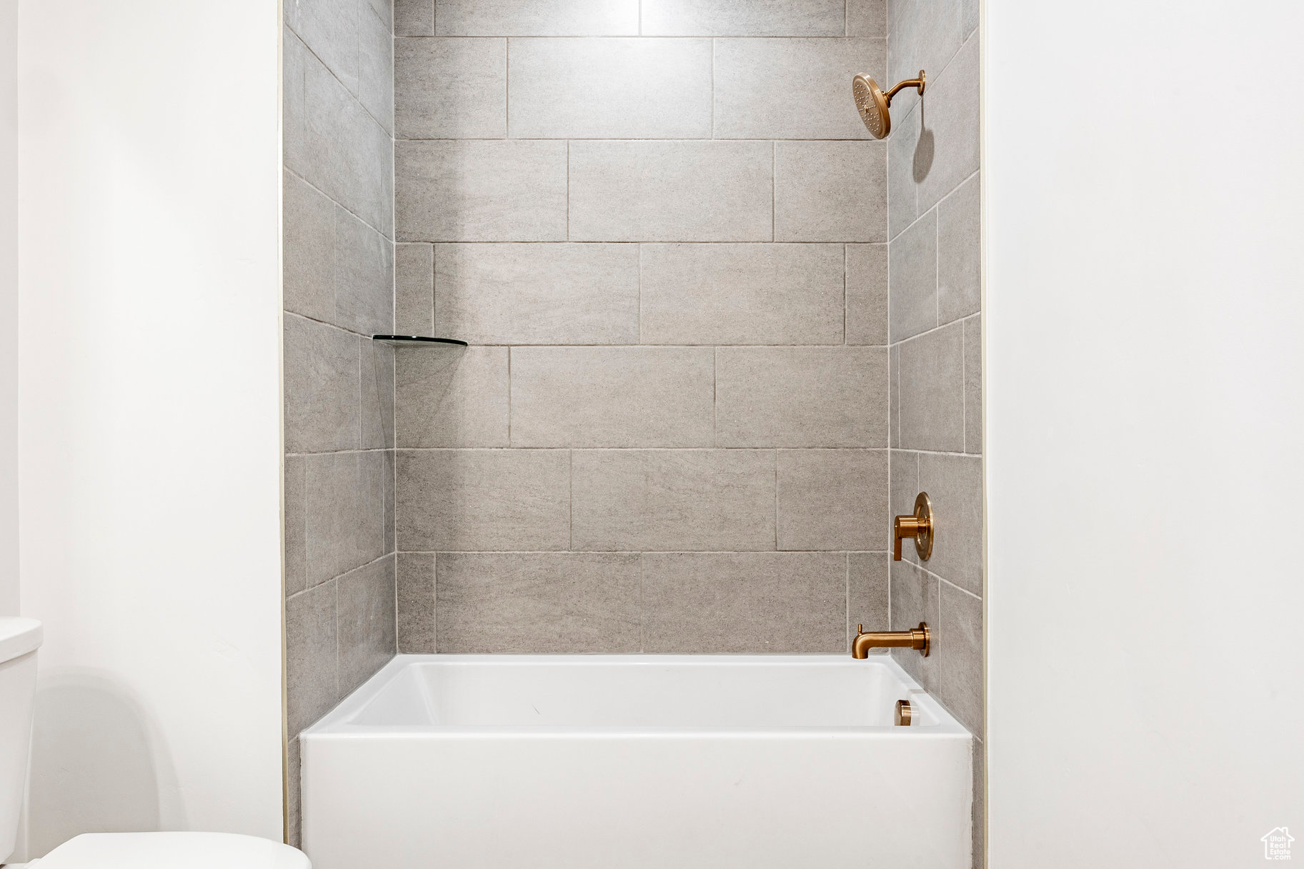 APOLLO SQUARE - Residential