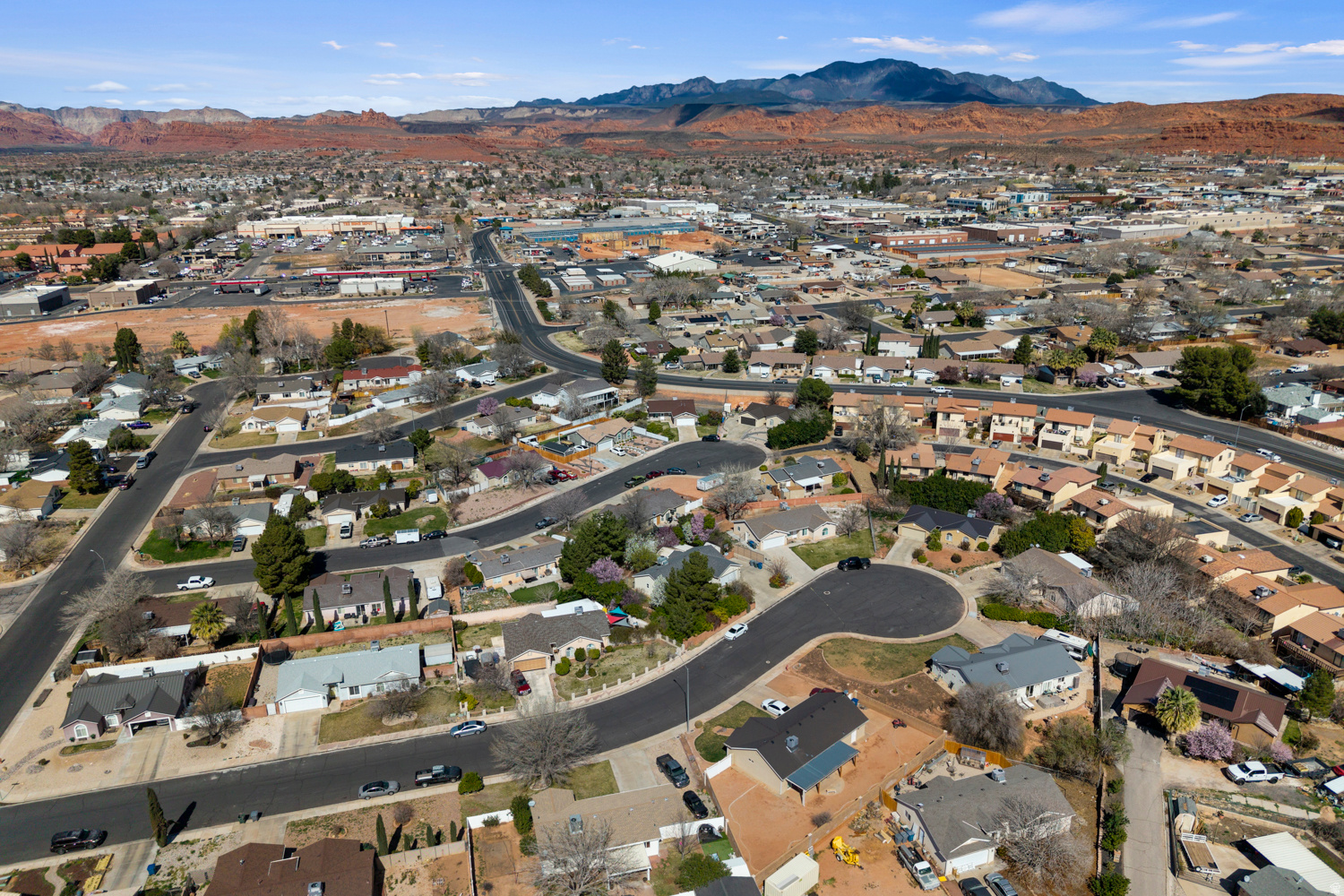 DIXIE COVE - Residential