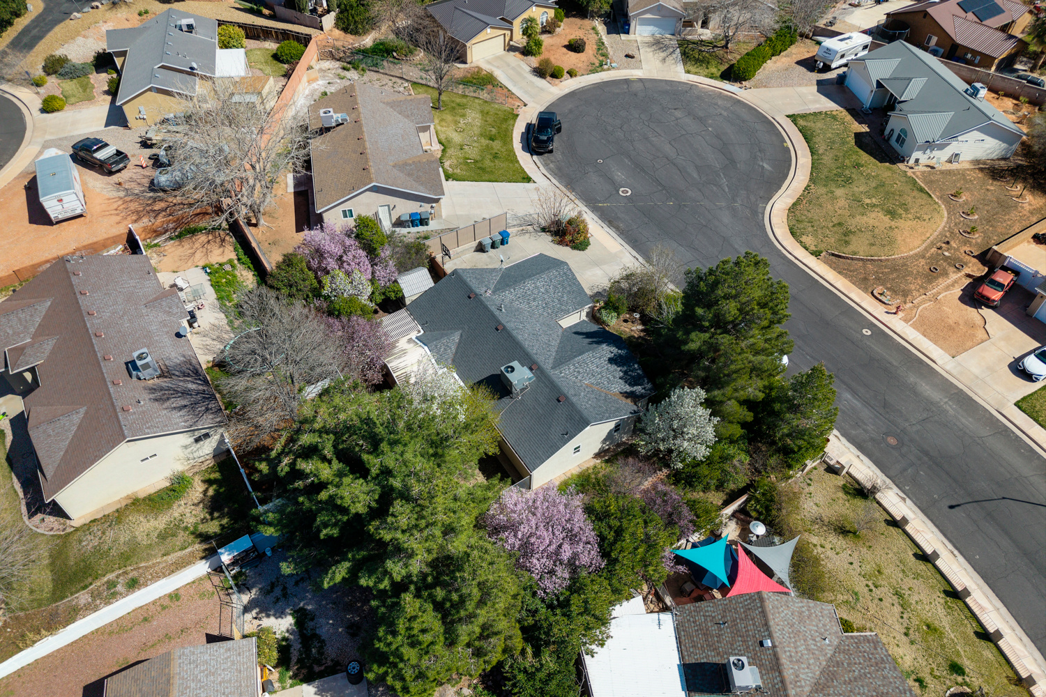 DIXIE COVE - Residential