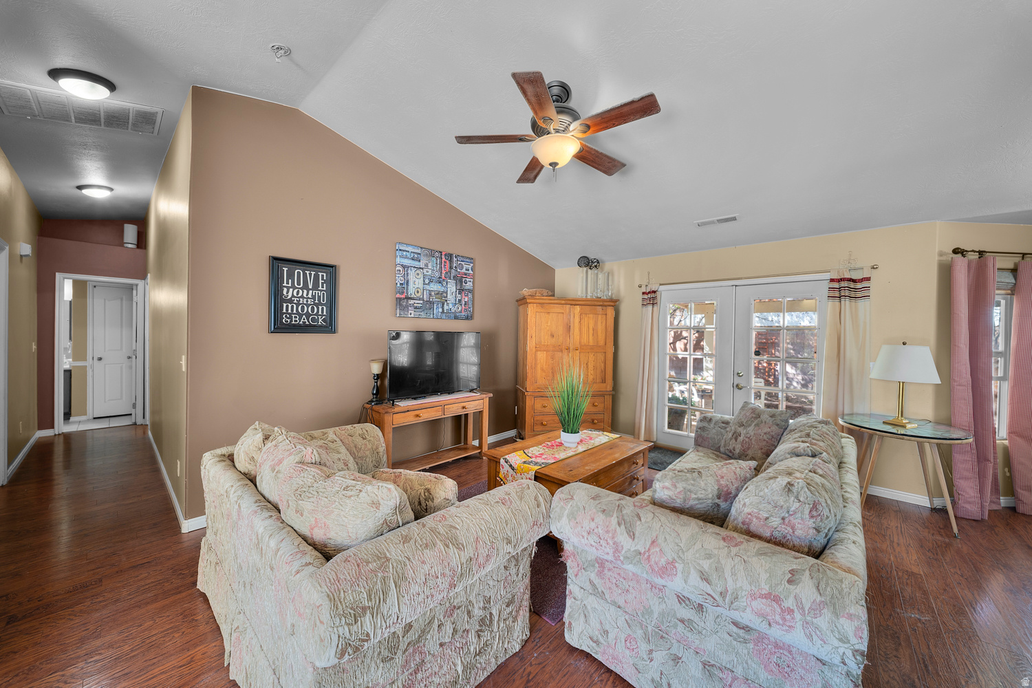 DIXIE COVE - Residential